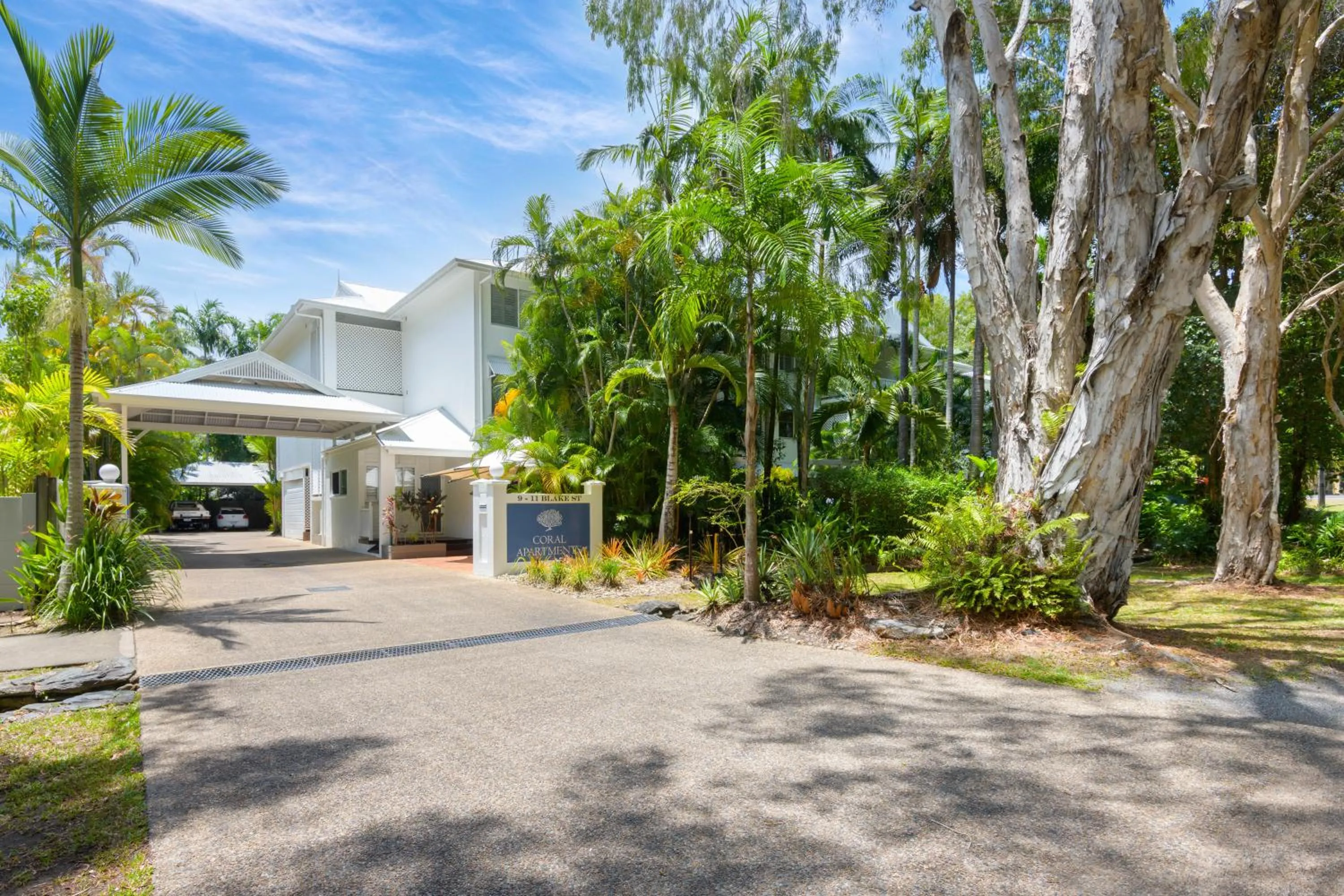 Property building in Coral Apartments Port Douglas