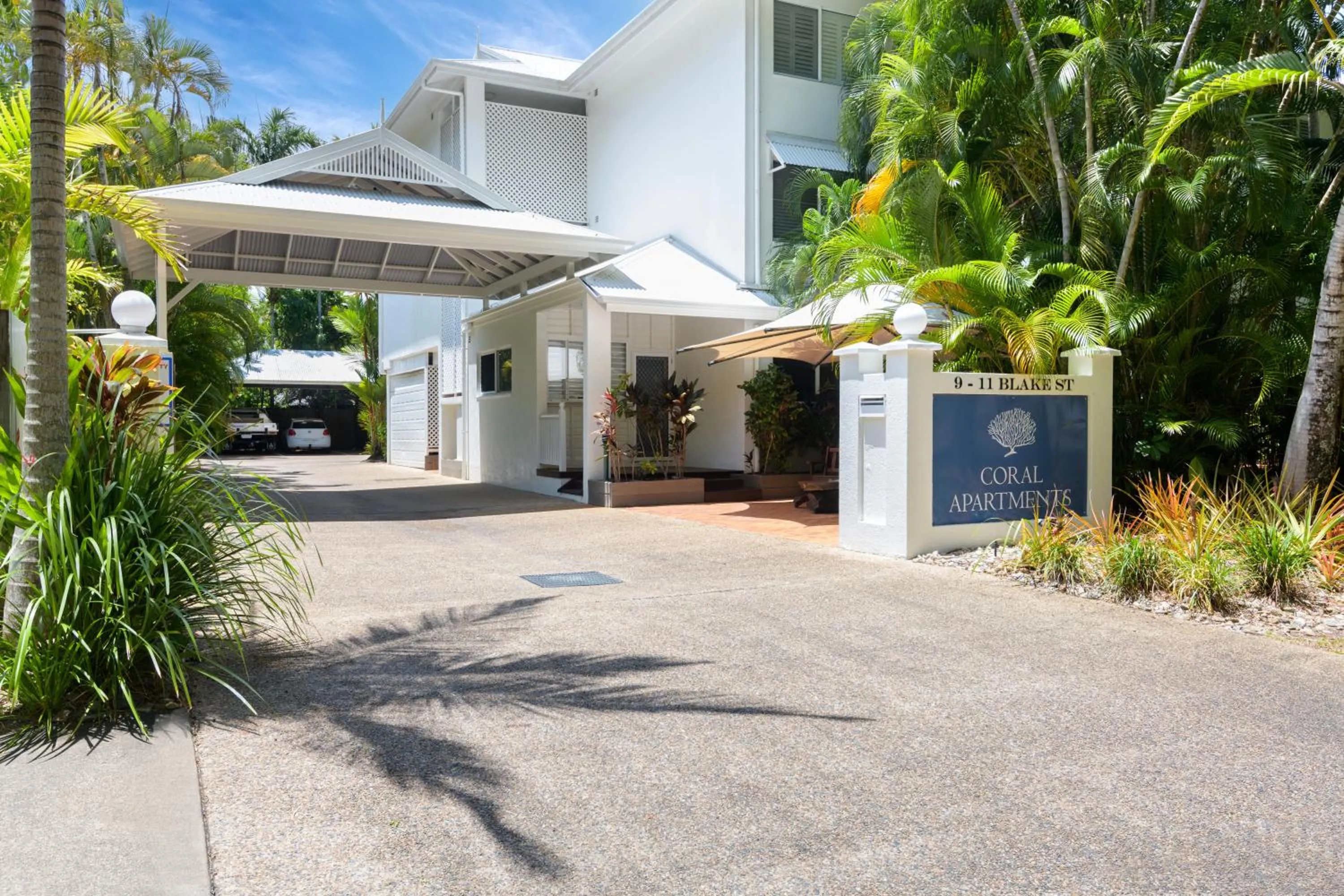 Property building in Coral Apartments Port Douglas