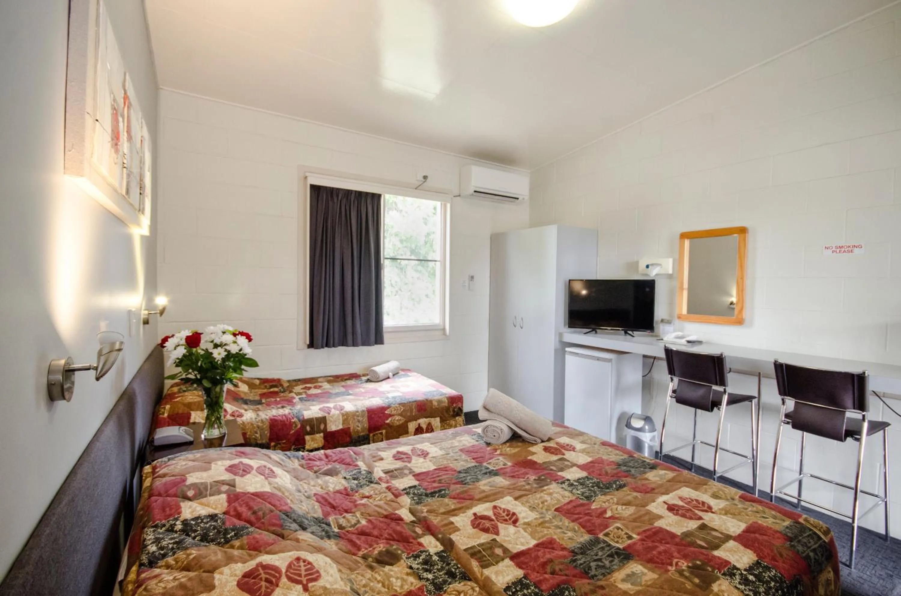 Bed in Biloela Countryman Motel