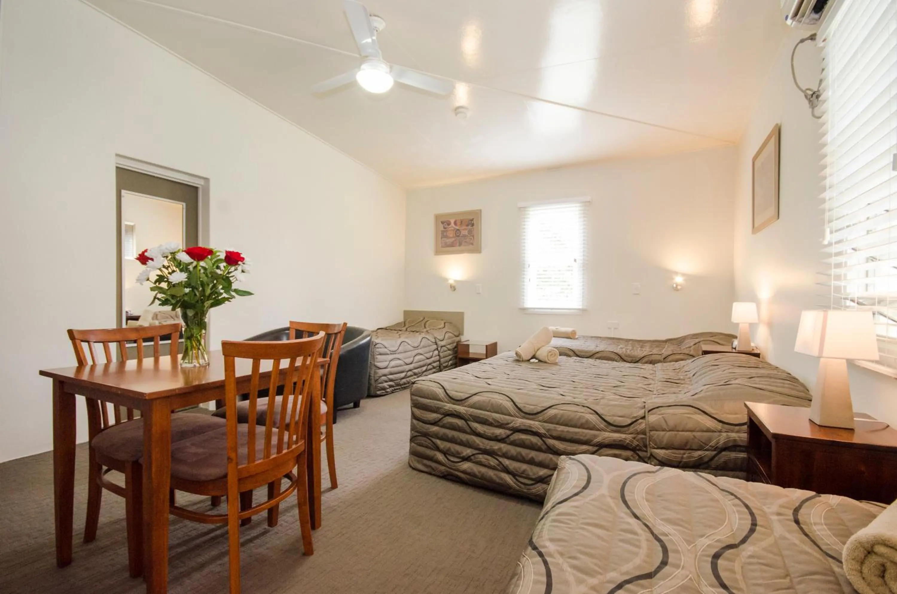 Bed in Biloela Countryman Motel