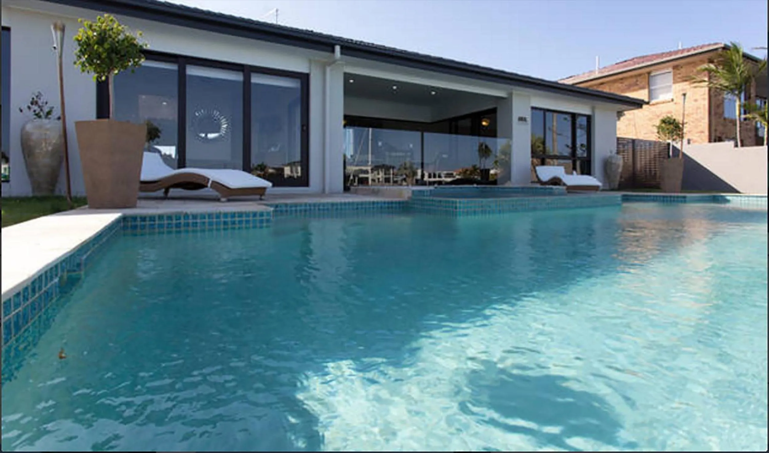 Swimming pool in Bella Vista Bed and Breakfast of Raby Bay