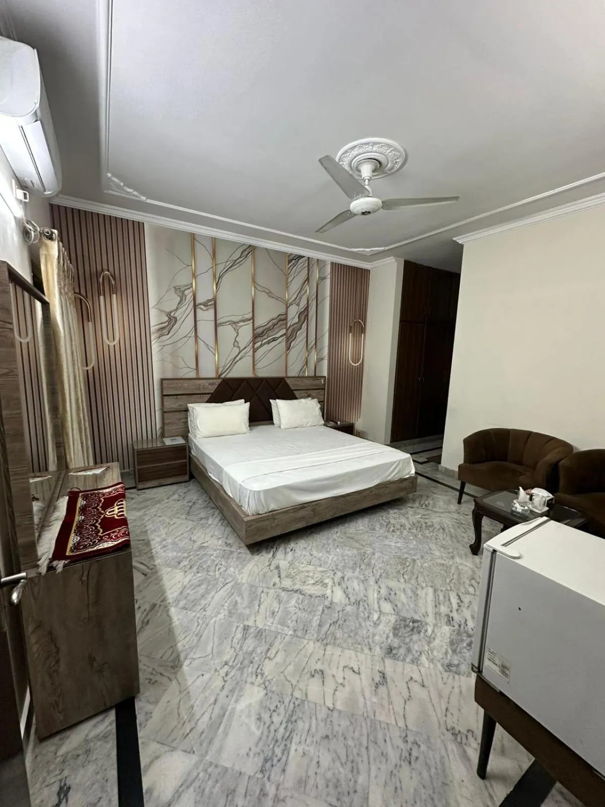 Bed in AK Rezidor Guest House