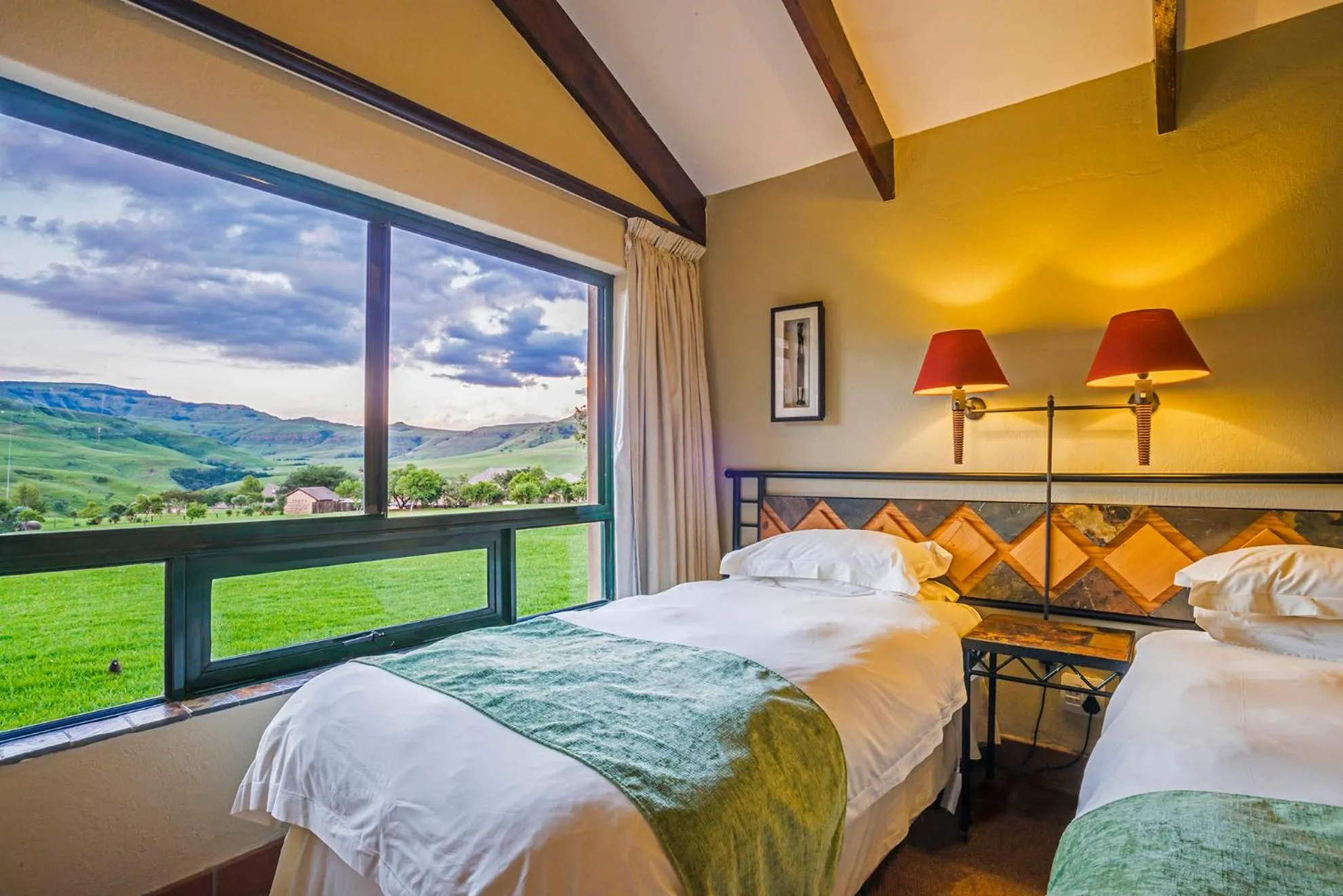 Bedroom, Bed in aha Alpine Heath Resort