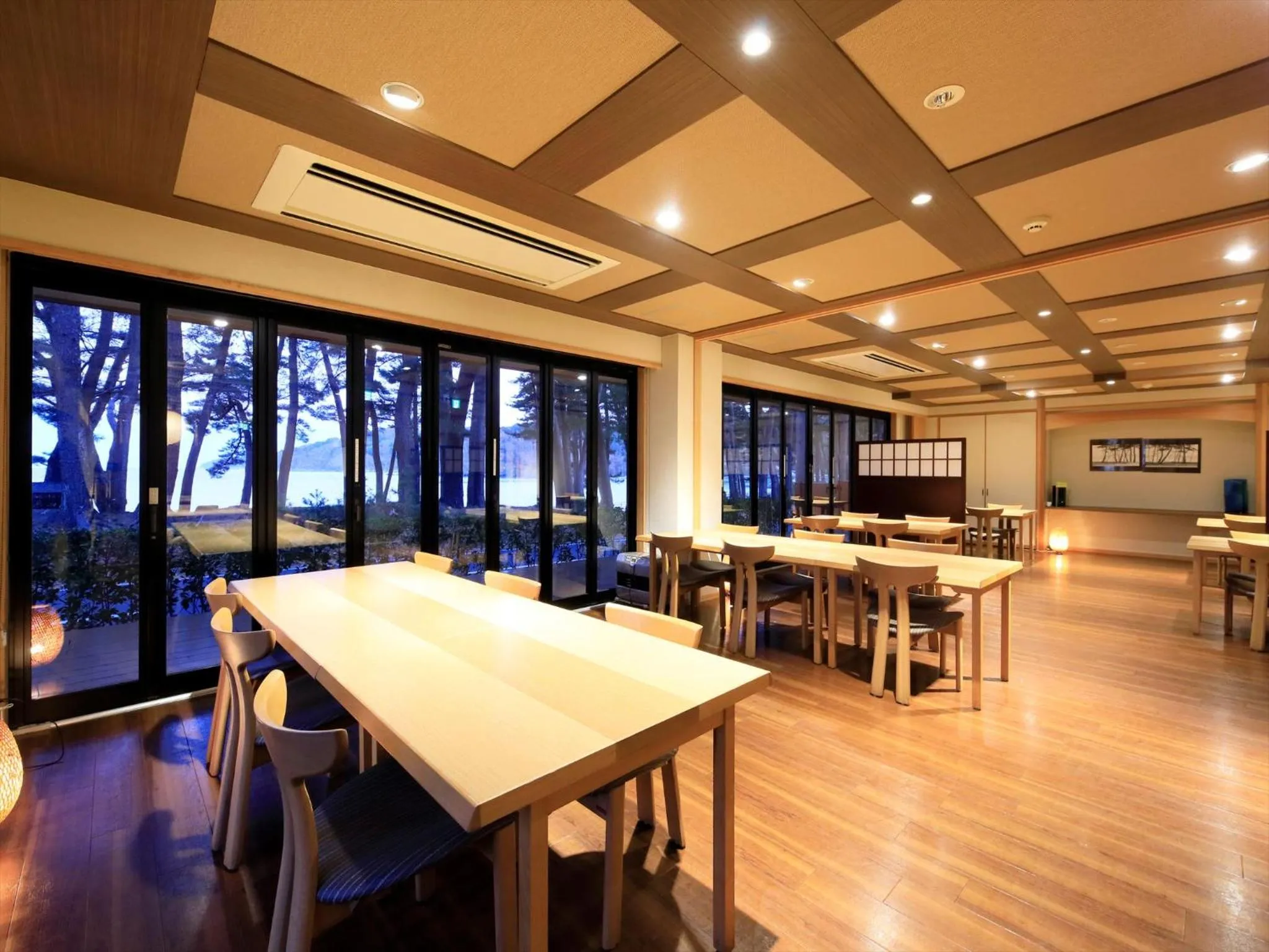 Restaurant/places to eat in Hamabeno Ryouriyado Houraikan