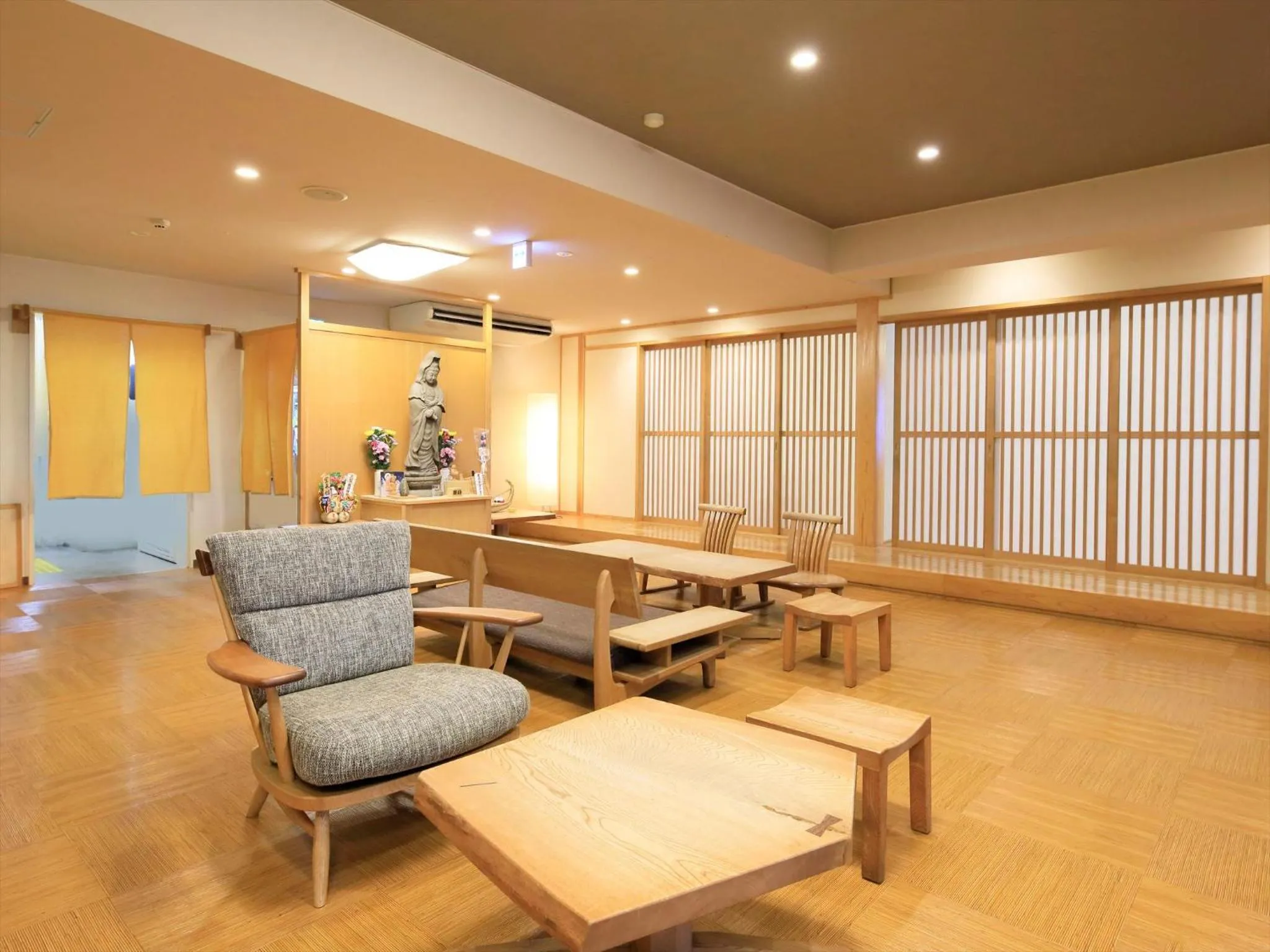 Lobby or reception in Hamabeno Ryouriyado Houraikan