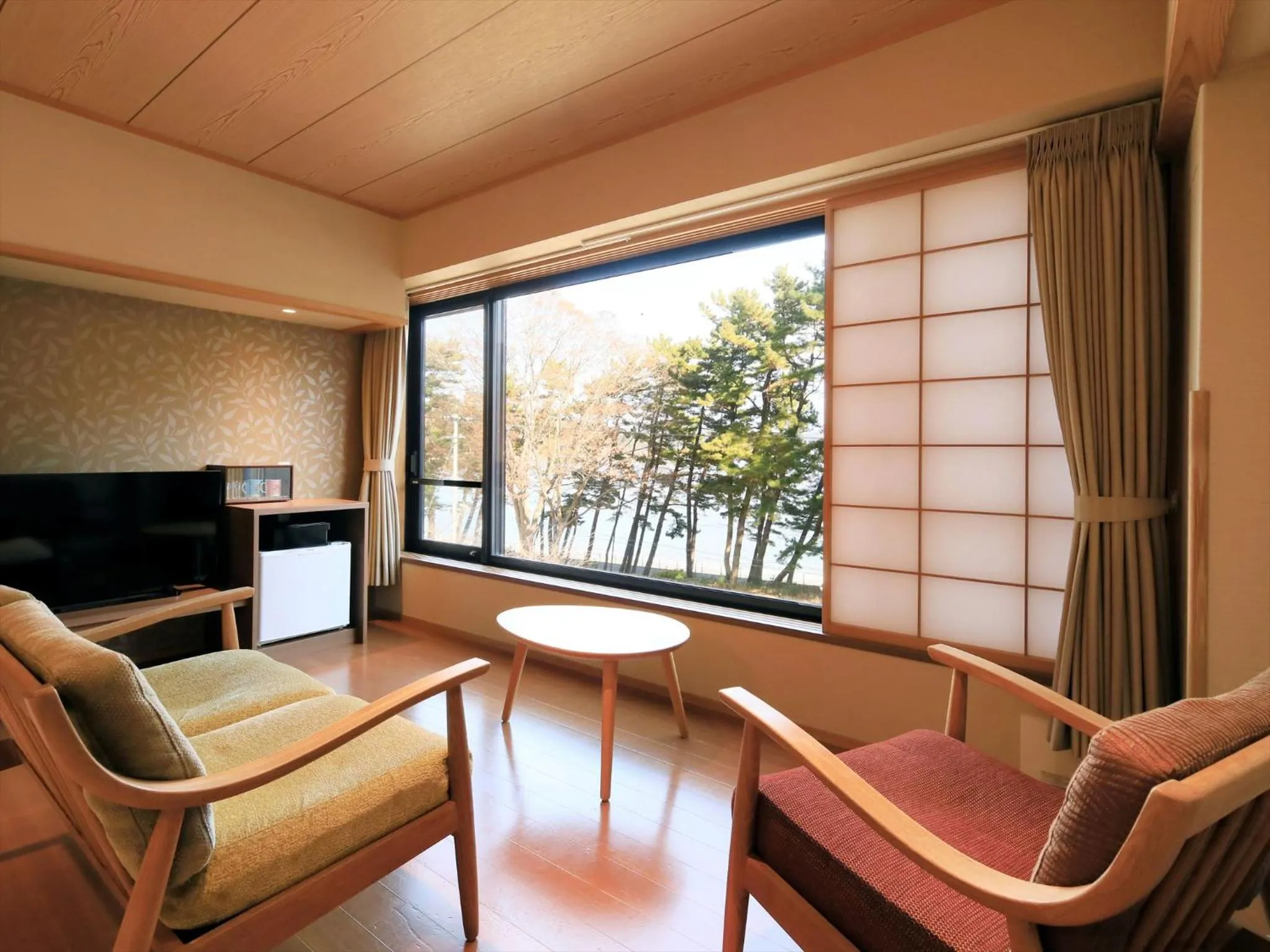 Photo of the whole room in Hamabeno Ryouriyado Houraikan