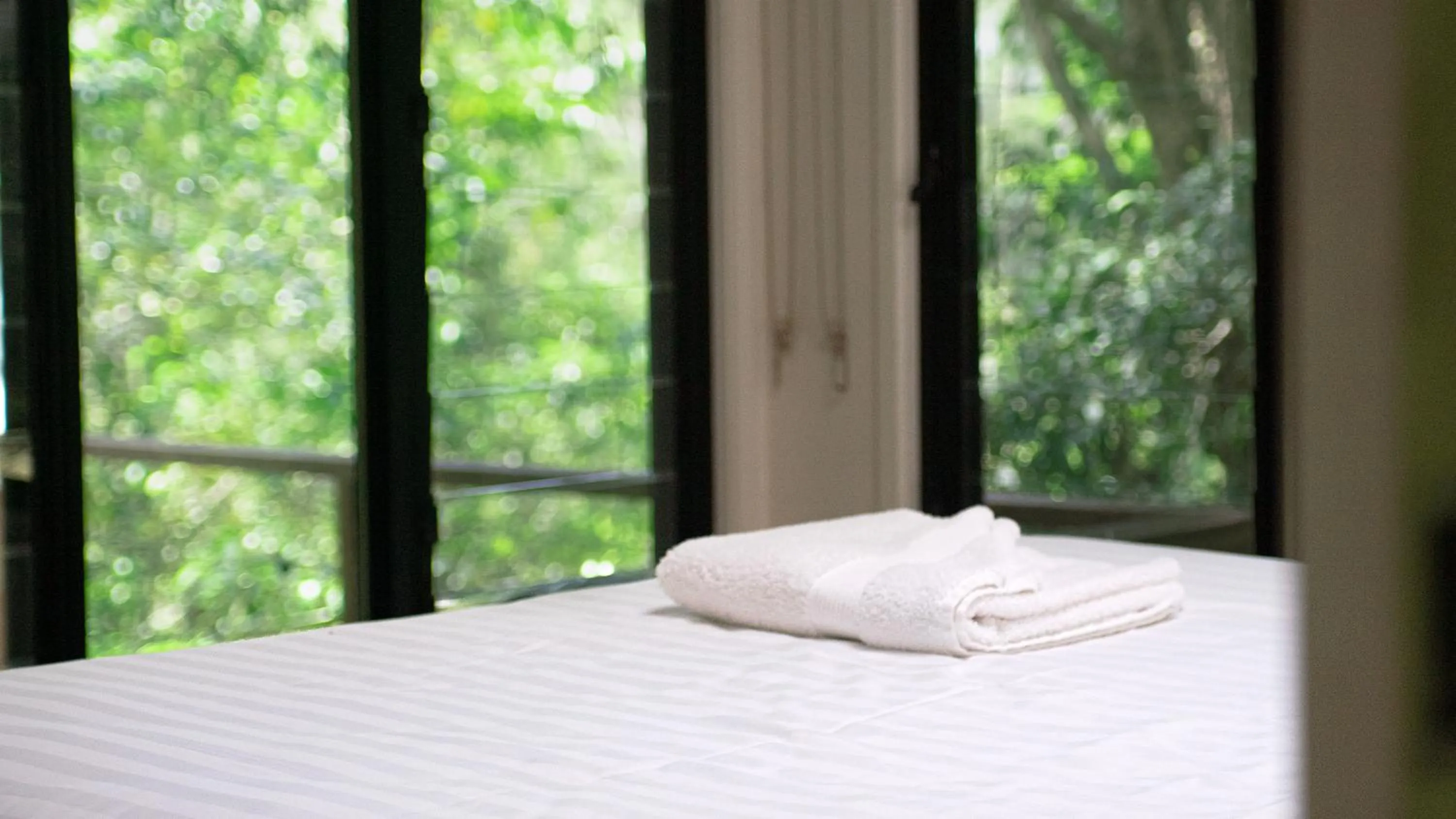 Bedroom, Bed in Tallaringa Views