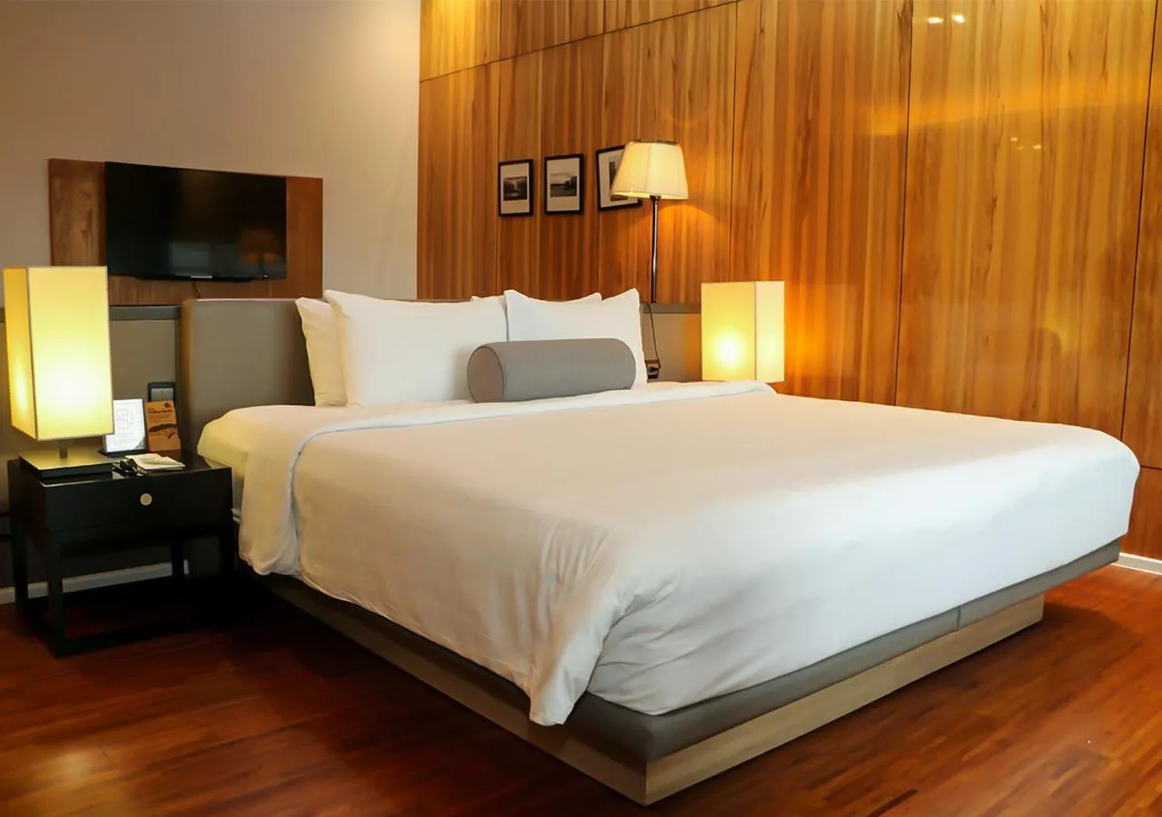 Bedroom, Bed in Midori Clark Hotel and Casino