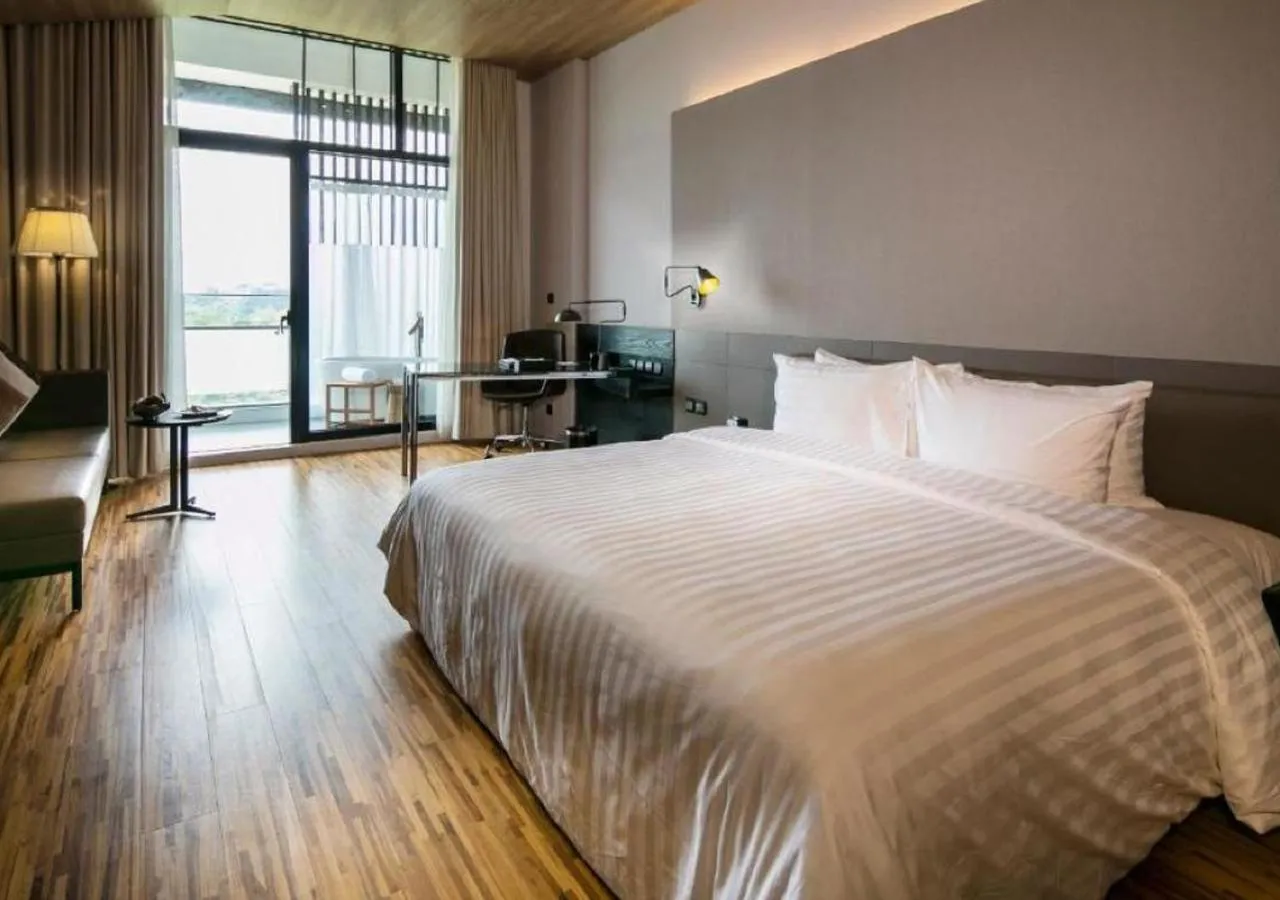 Bedroom, Bed in Midori Clark Hotel and Casino