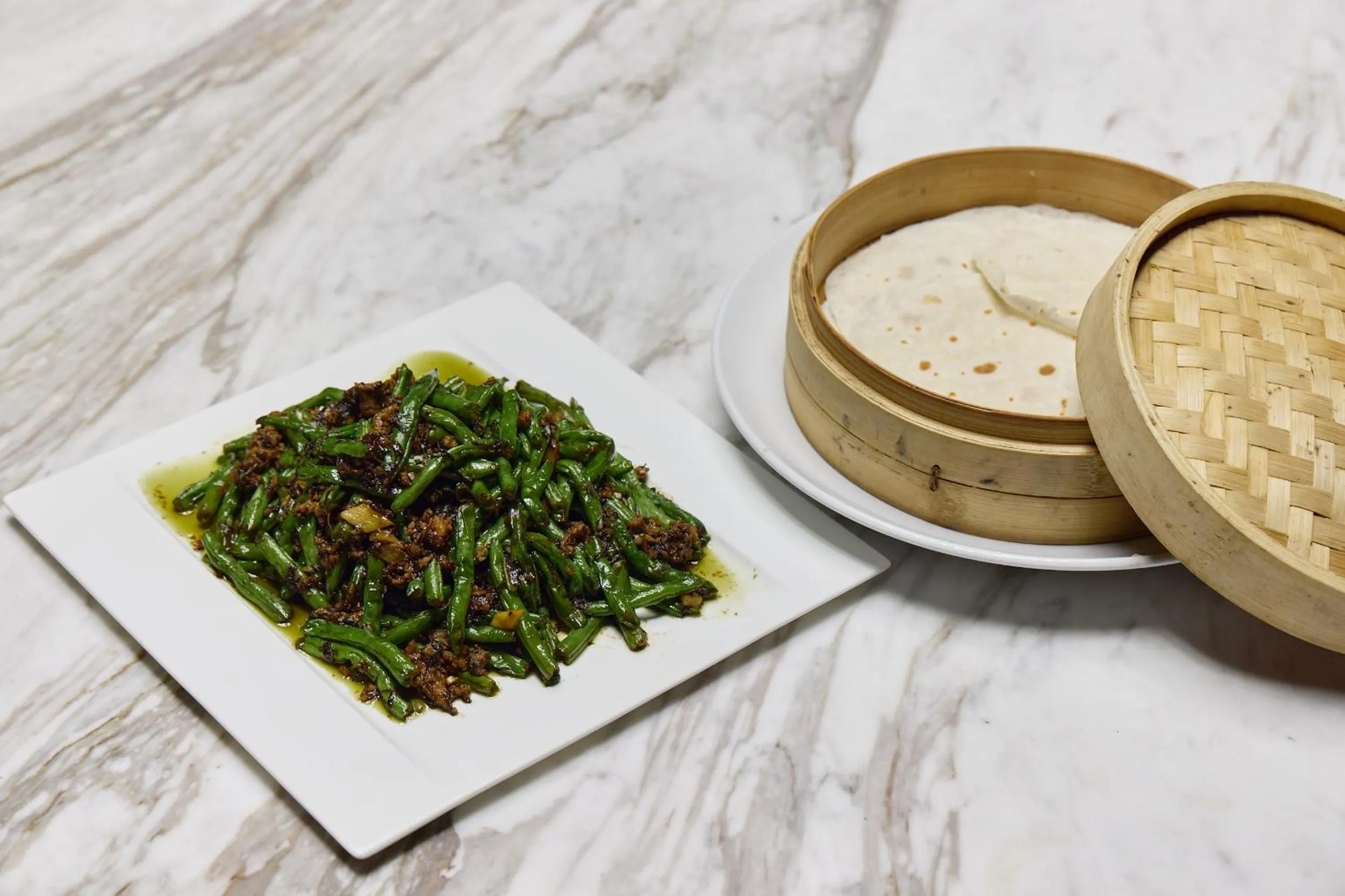 Restaurant/places to eat in Midori Clark Hotel and Casino