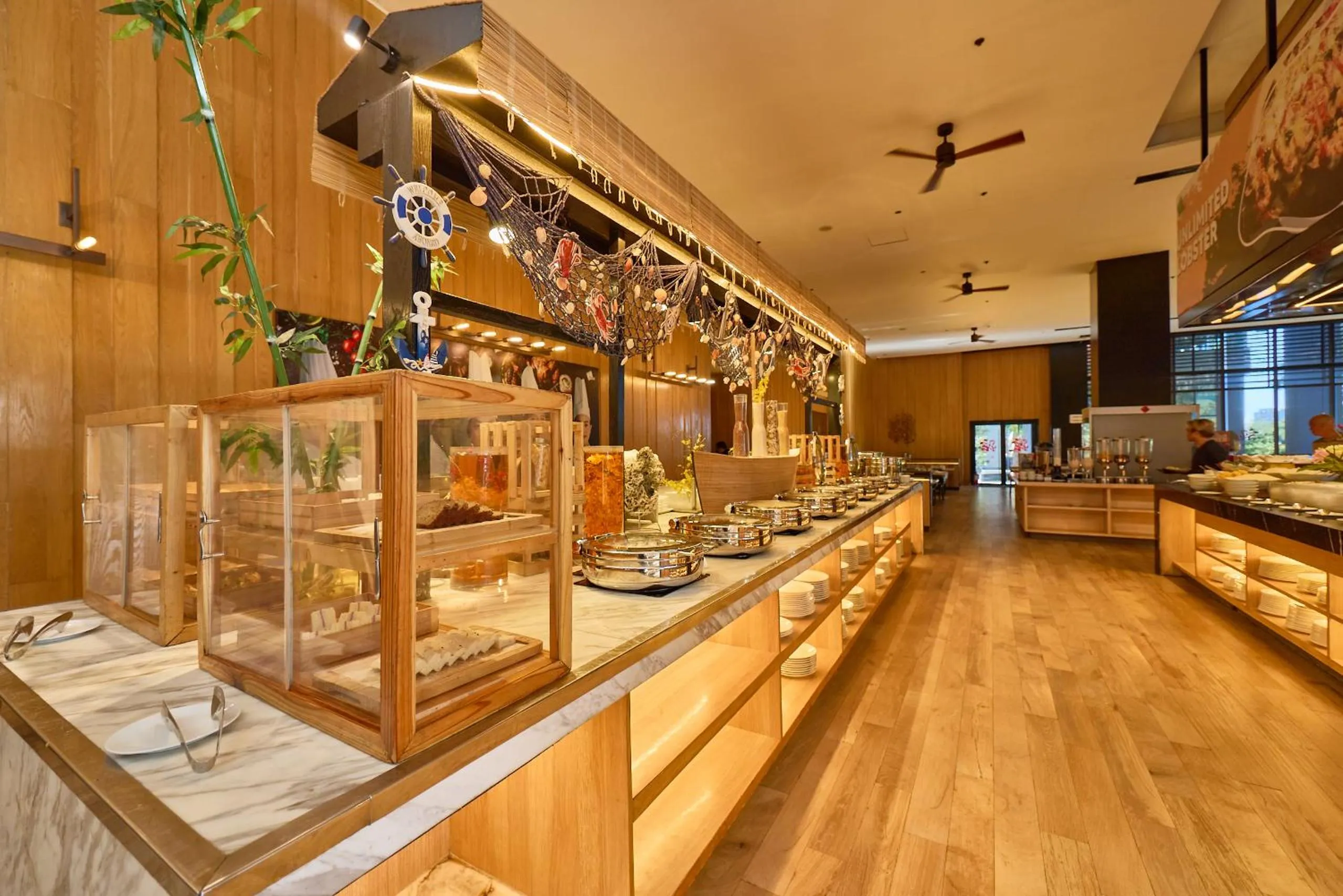 Restaurant/places to eat in Midori Clark Hotel and Casino