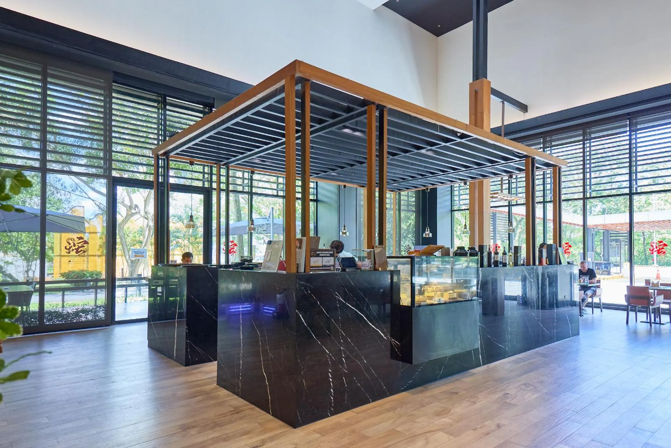 Restaurant/places to eat in Midori Clark Hotel and Casino