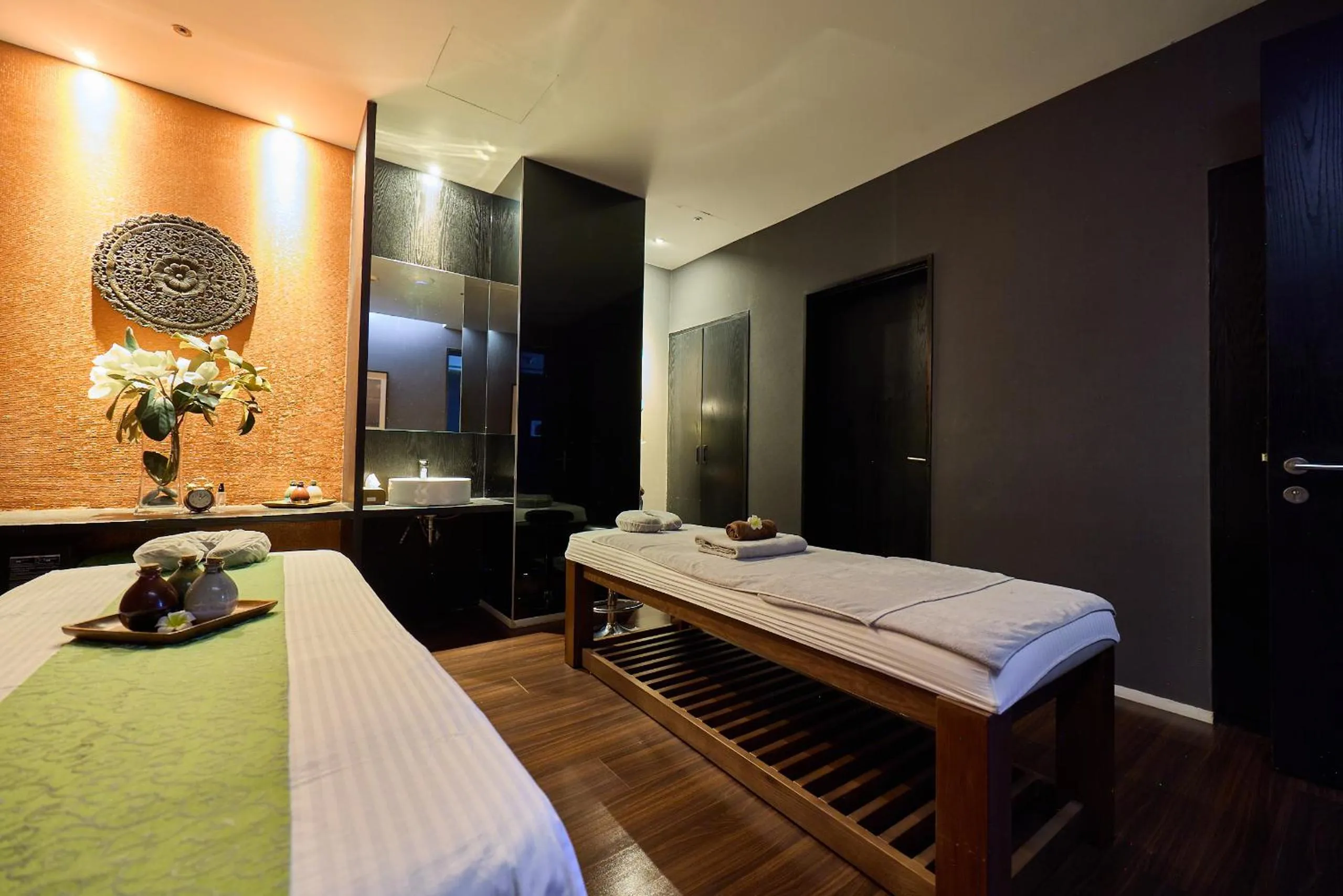 Spa and wellness centre/facilities, Bed in Midori Clark Hotel and Casino