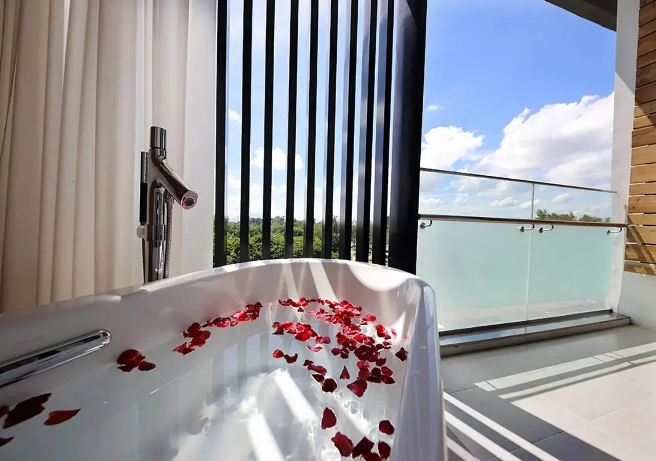 Executive Deluxe Room in Midori Clark Hotel and Casino Executive Deluxe Room in Midori Clark Hotel and Casino