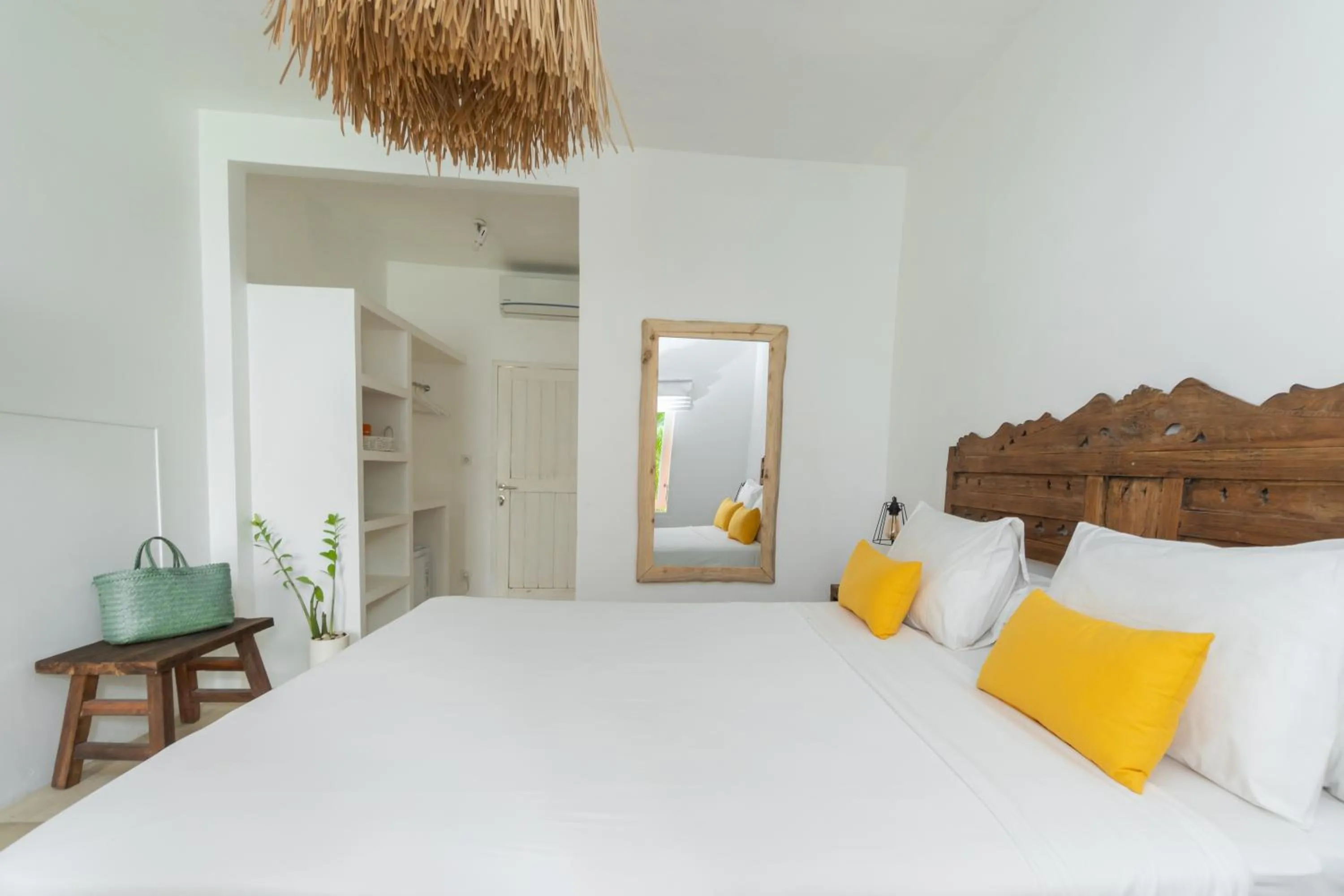 Bed in The Room Padang-Padang