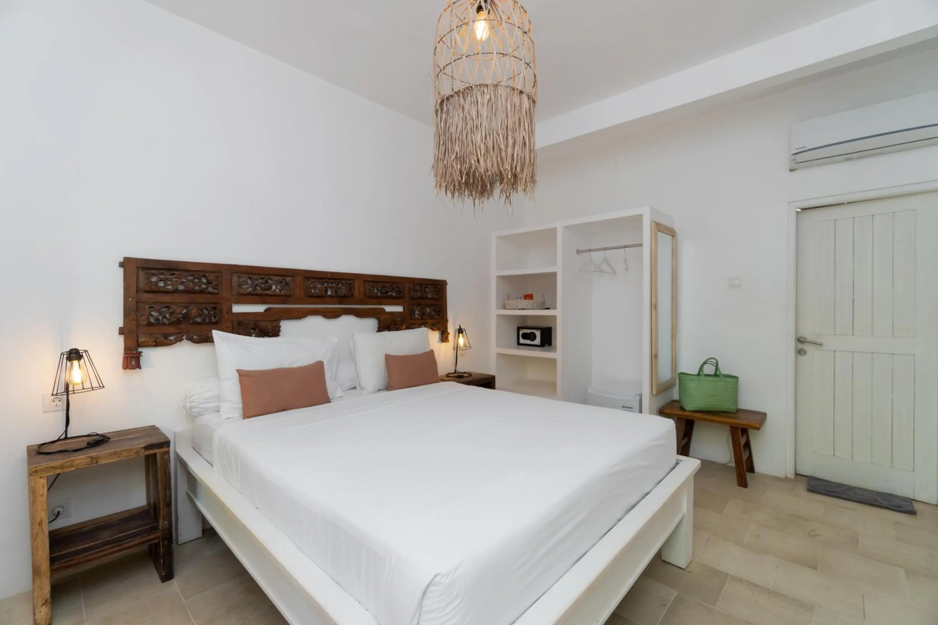 Bed in The Room Padang-Padang