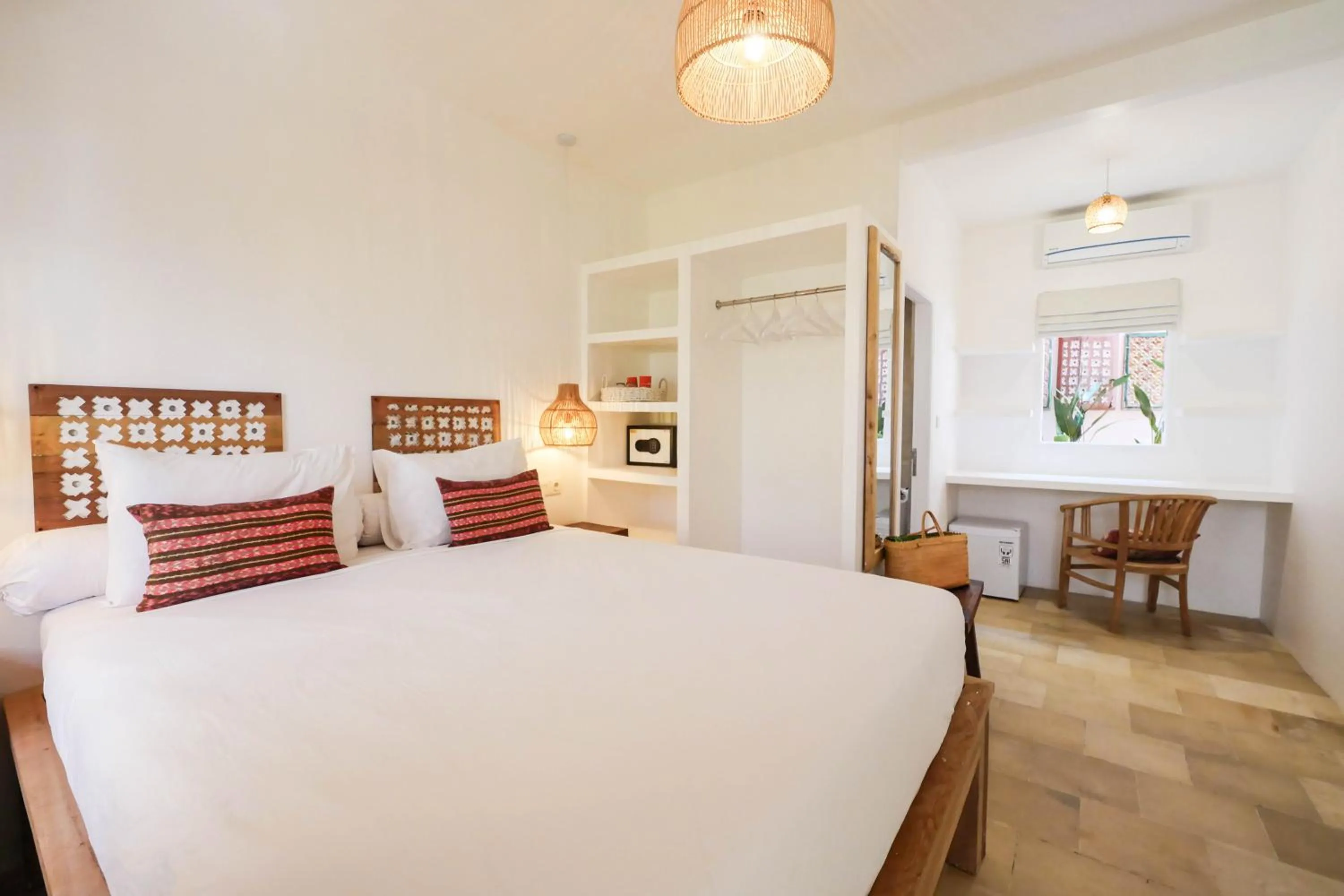 Bed in The Room Padang-Padang