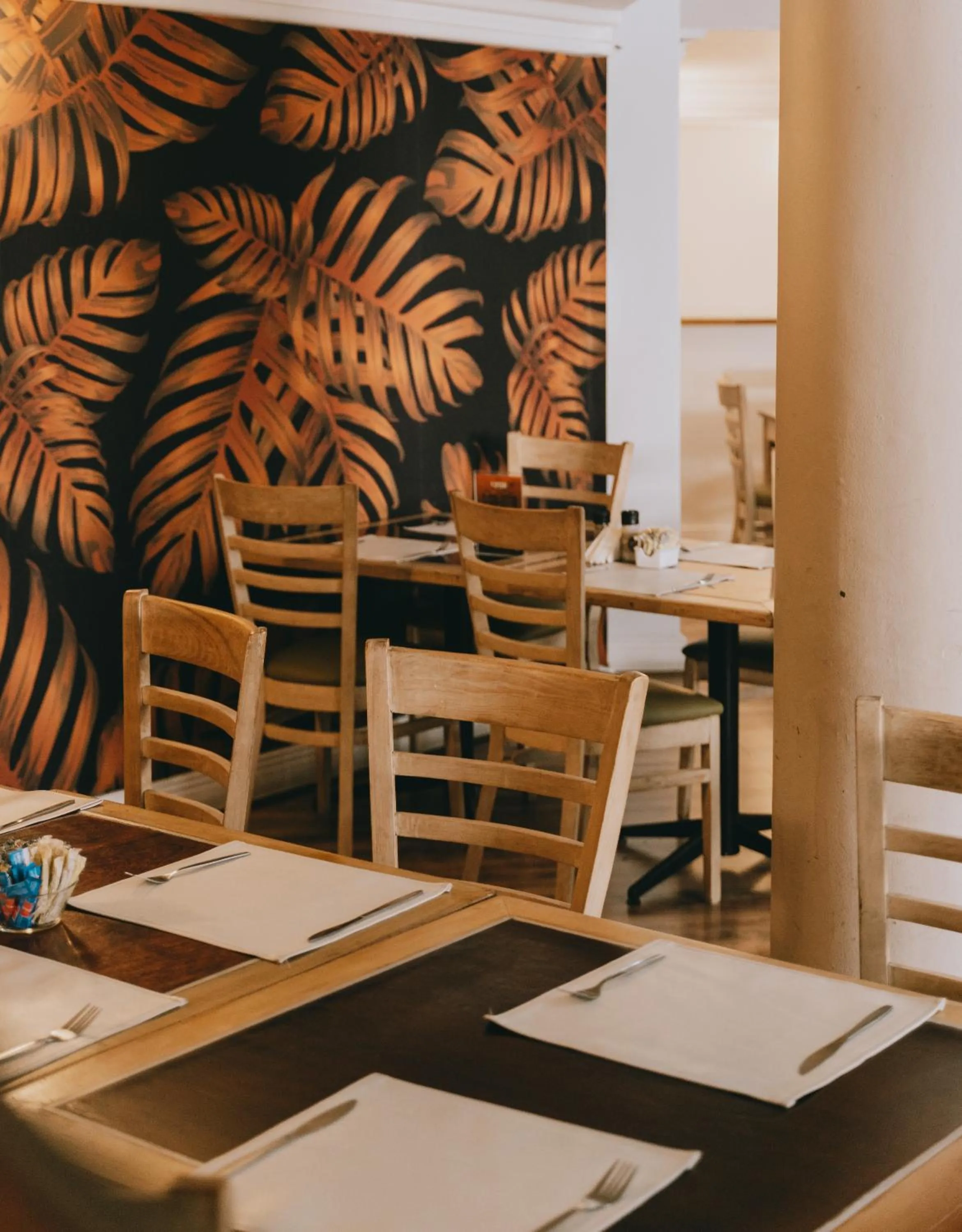 Restaurant/places to eat in The Riverside Hotel