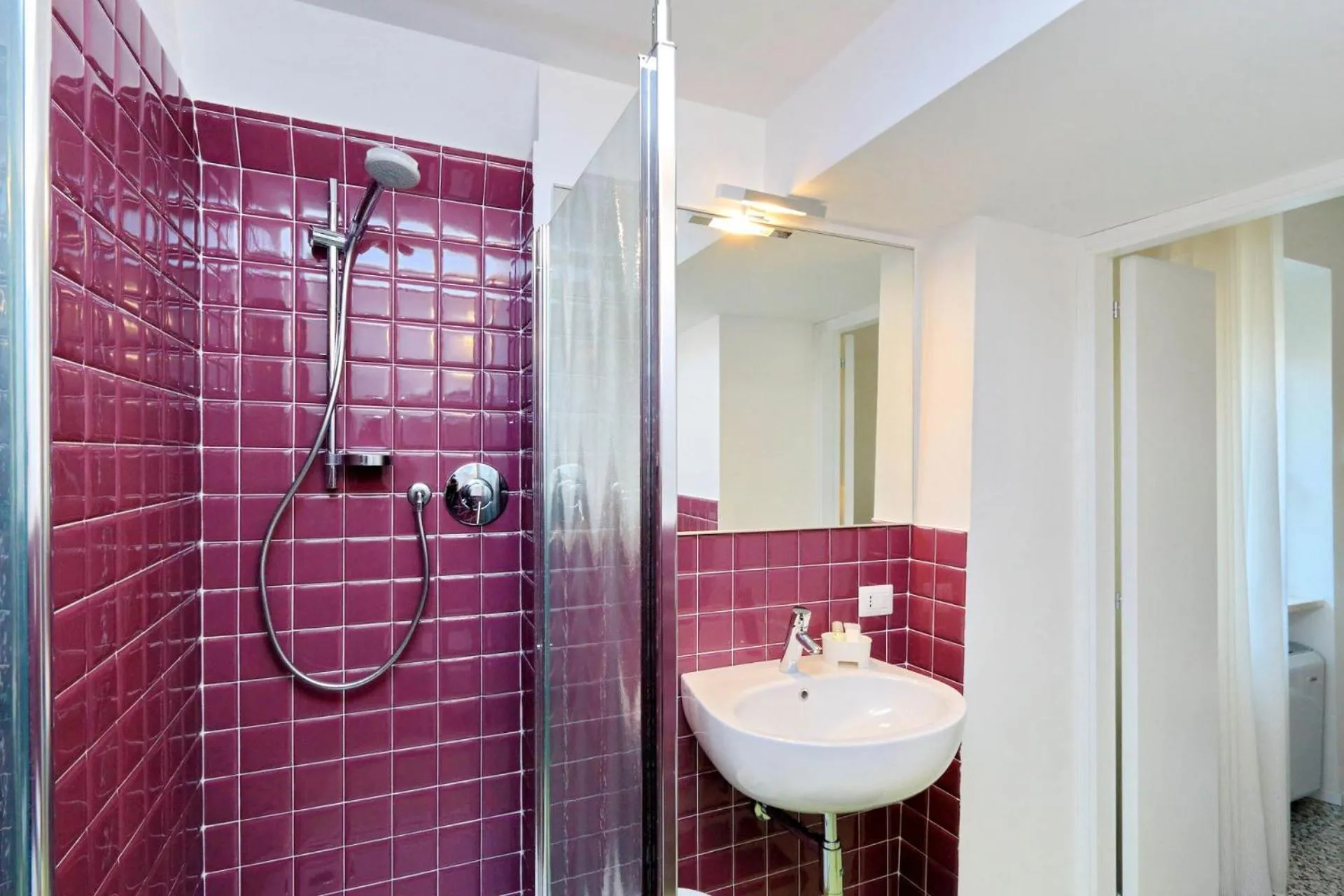 Property building in Guest House Viaroma