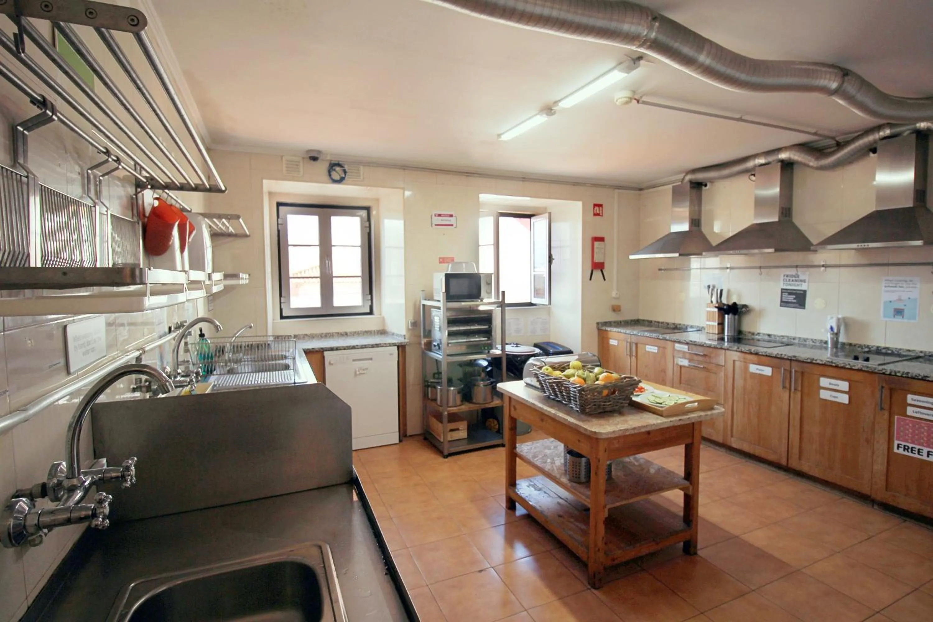 Kitchen or kitchenette in WOT New Lisbon Social
