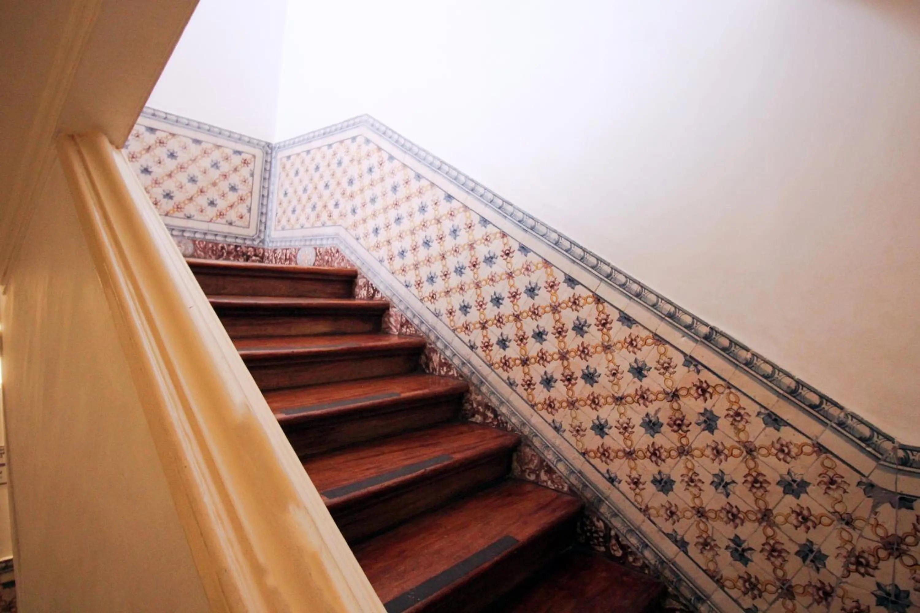 Property building in WOT New Lisbon Social