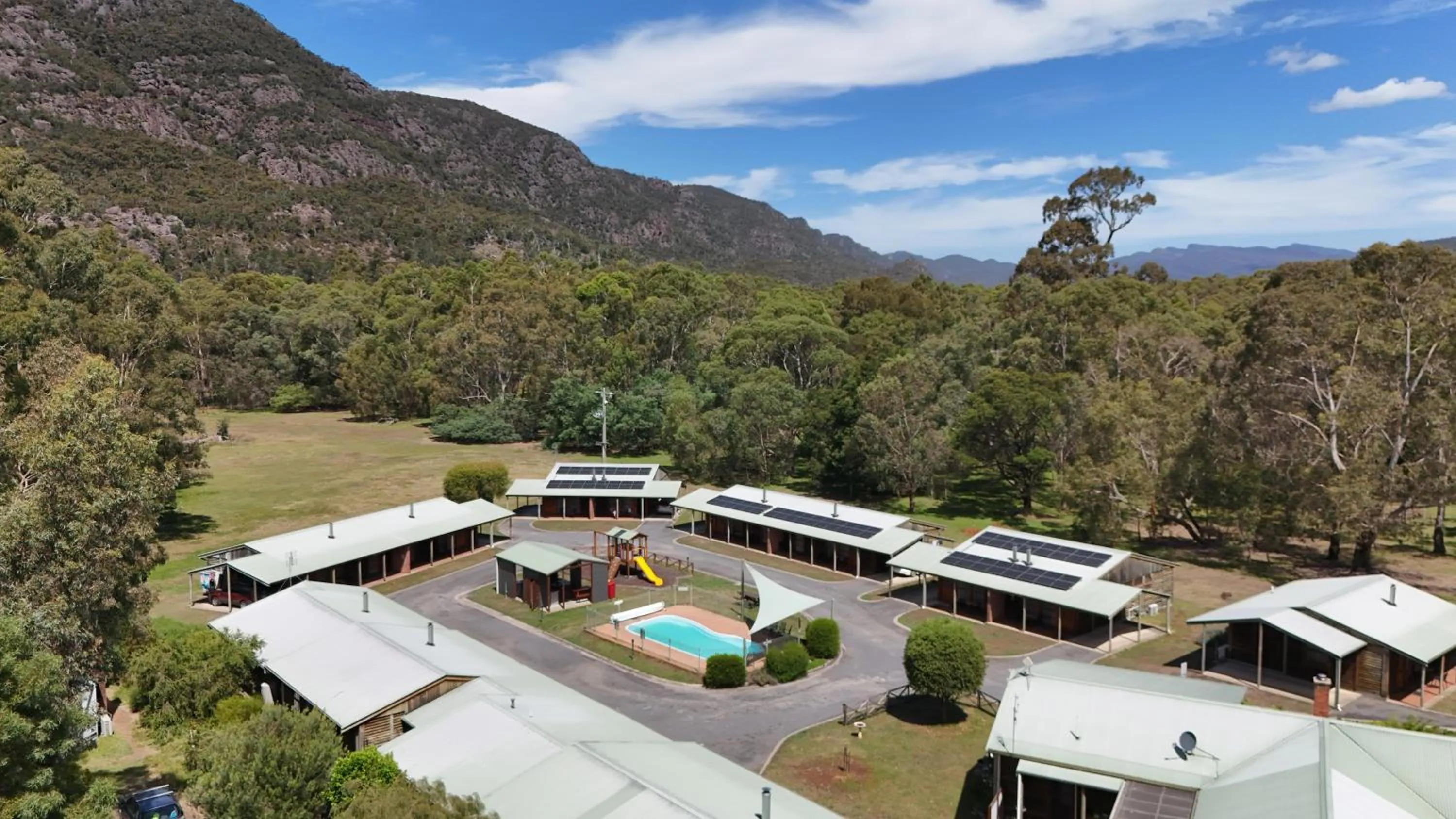 Property building in Halls Gap Log Cabins