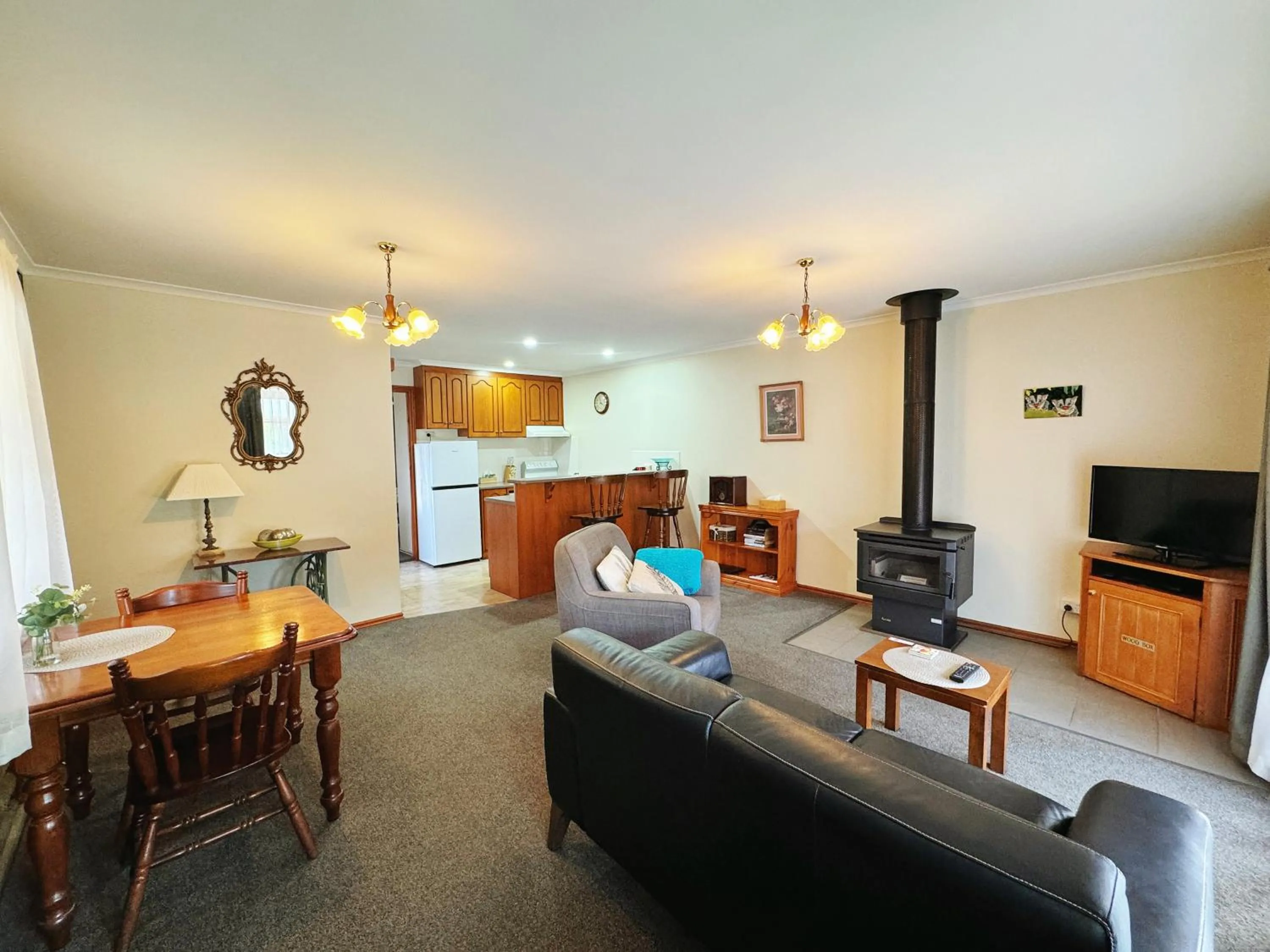 TV and multimedia in Halls Gap Log Cabins