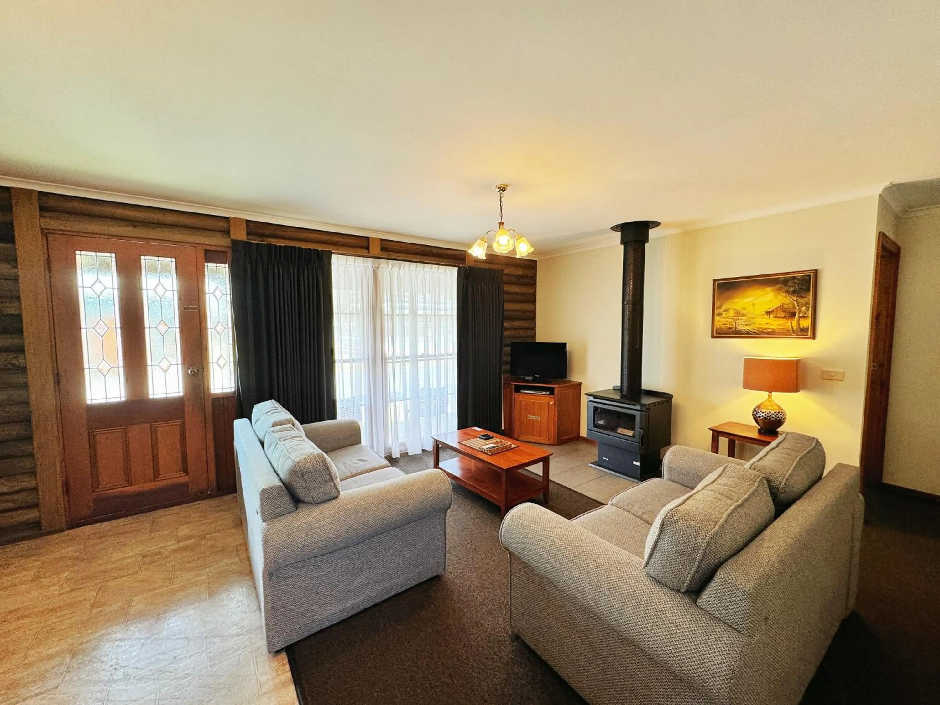 TV and multimedia in Halls Gap Log Cabins