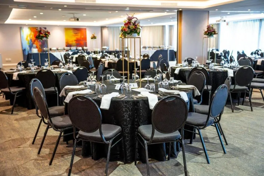 Lagoon Beach Hotel & Spa