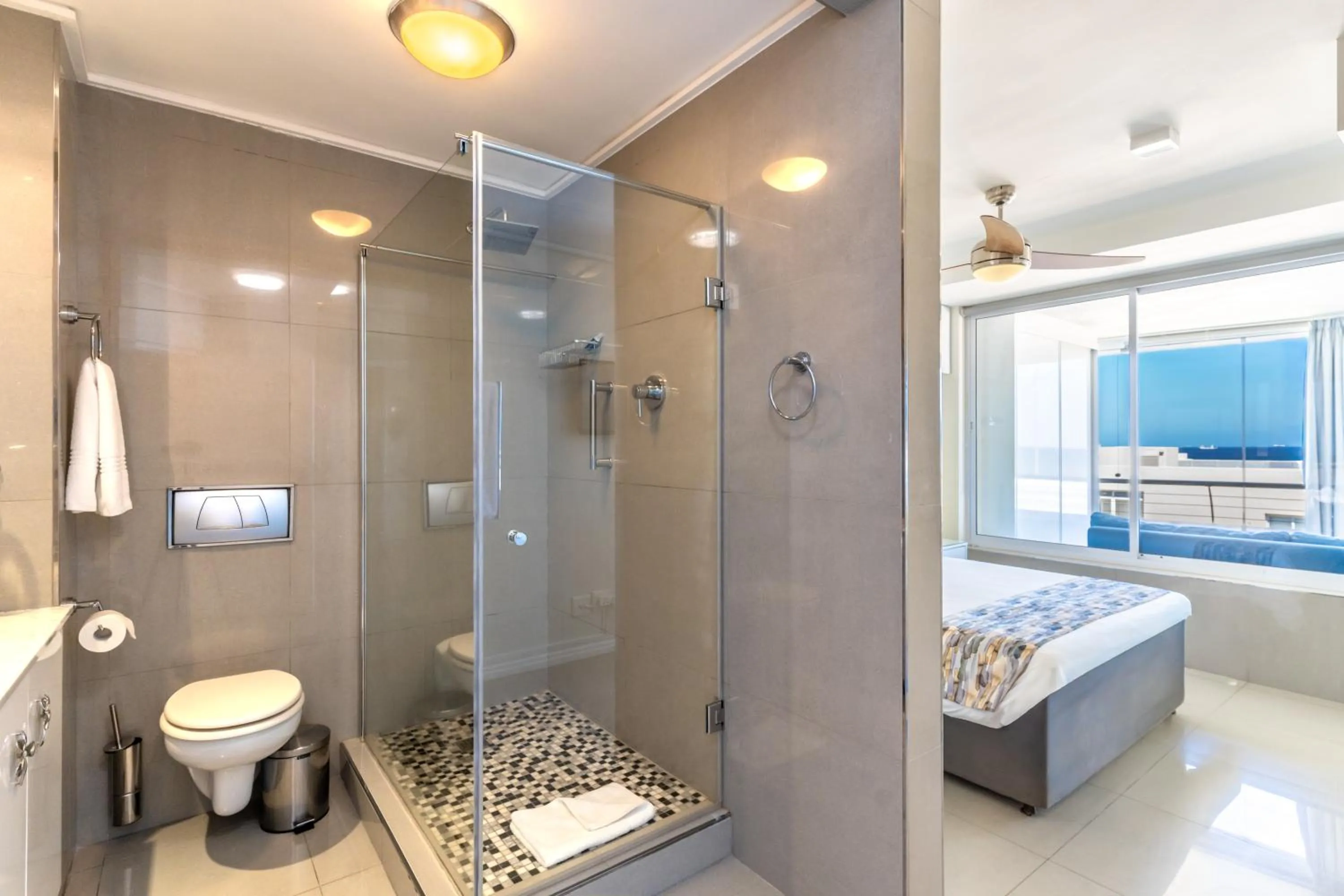 Lagoon Beach Hotel & Spa