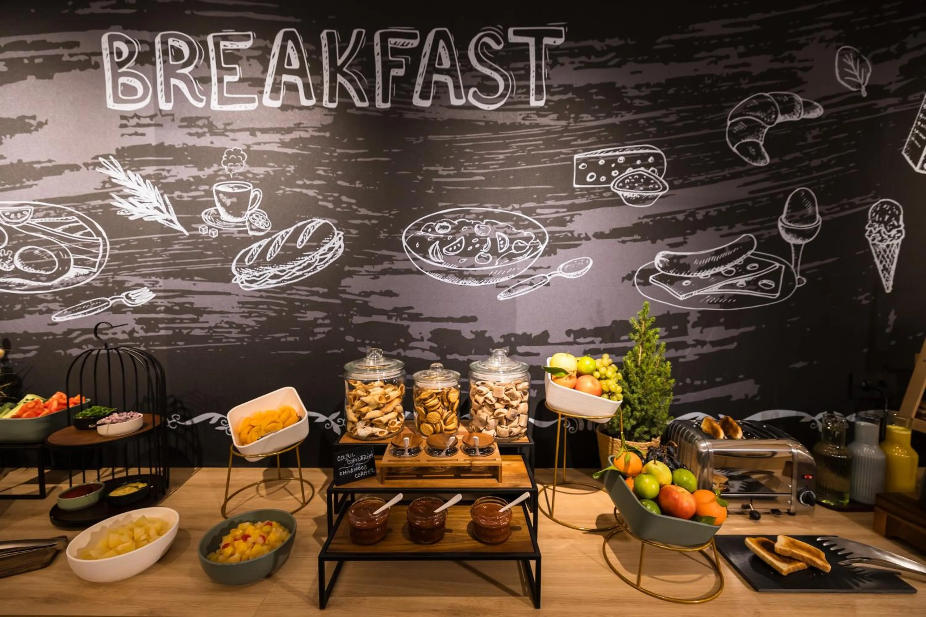 Buffet breakfast in Mercure Bucharest Cantemir