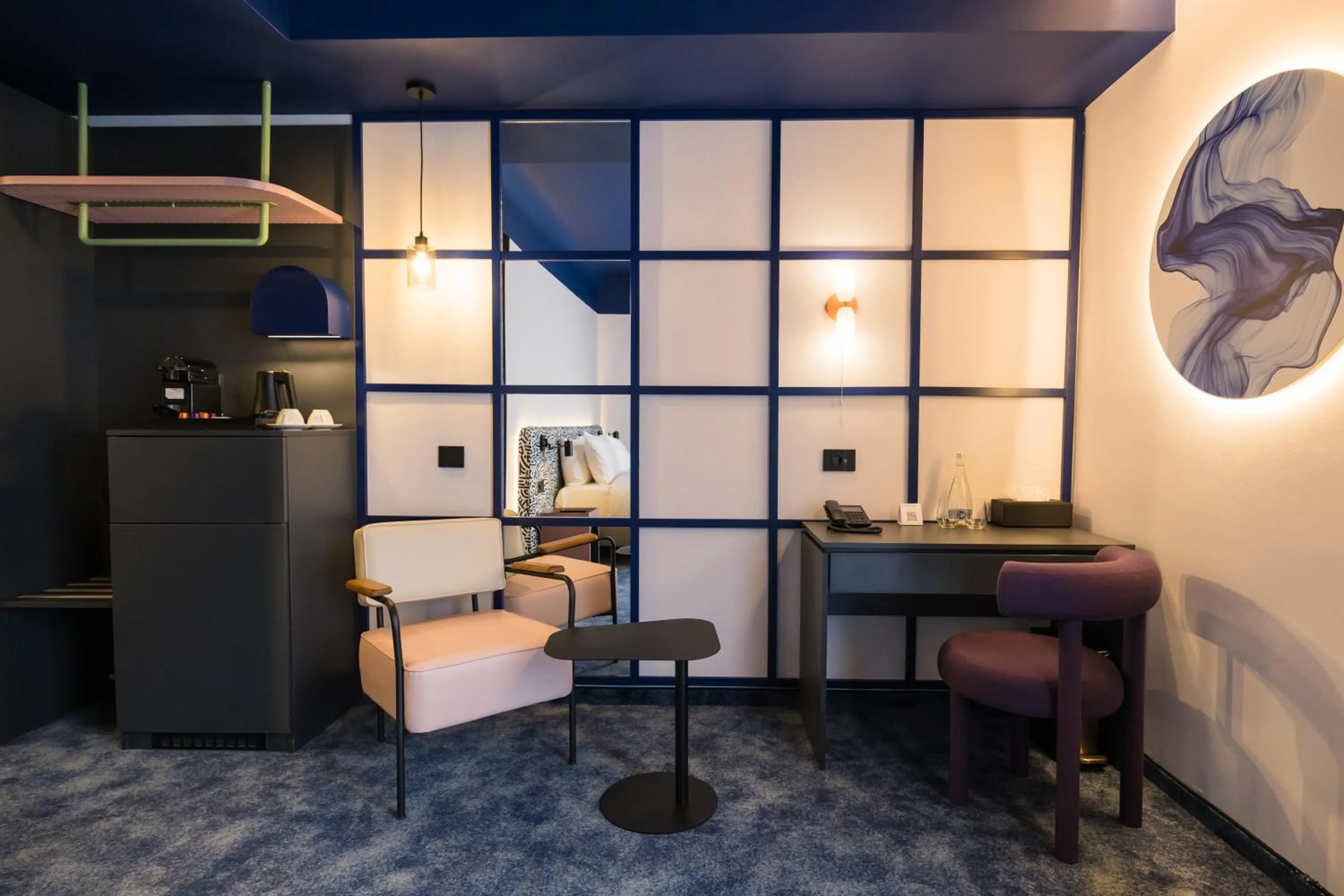 Seating area in Mercure Bucharest Cantemir