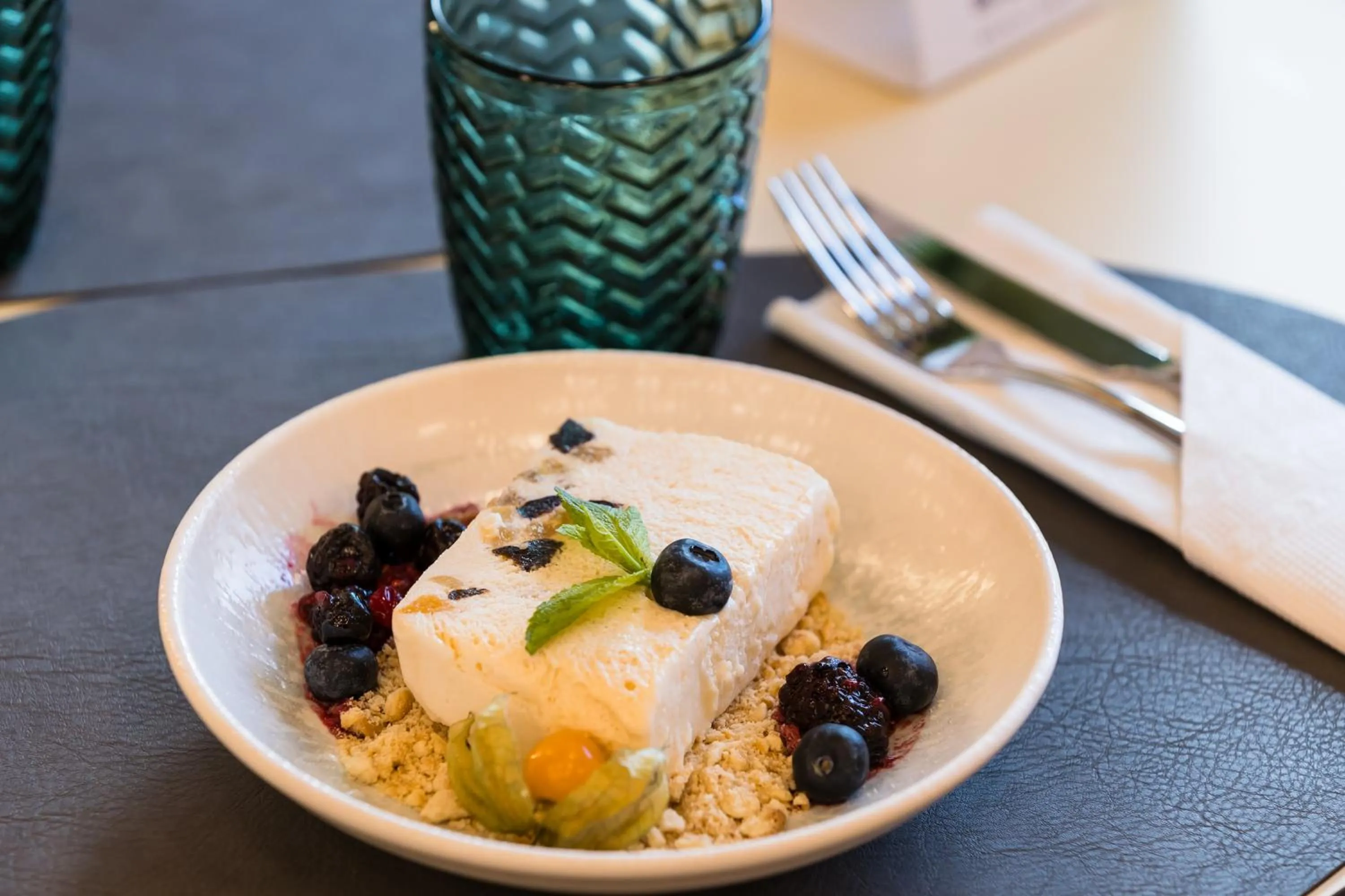 Restaurant/places to eat in Mercure Bucharest Cantemir