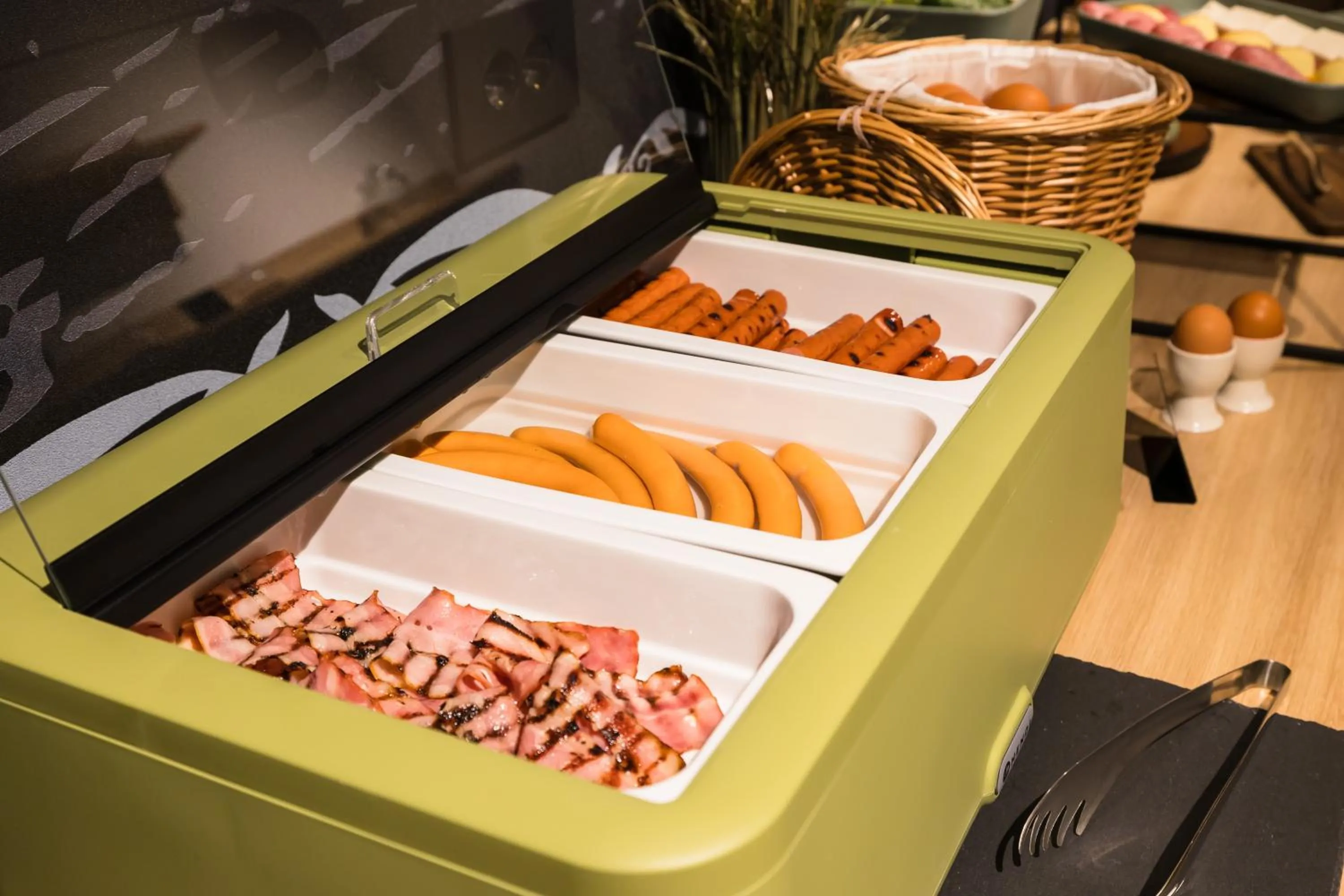 Buffet breakfast in Mercure Bucharest Cantemir