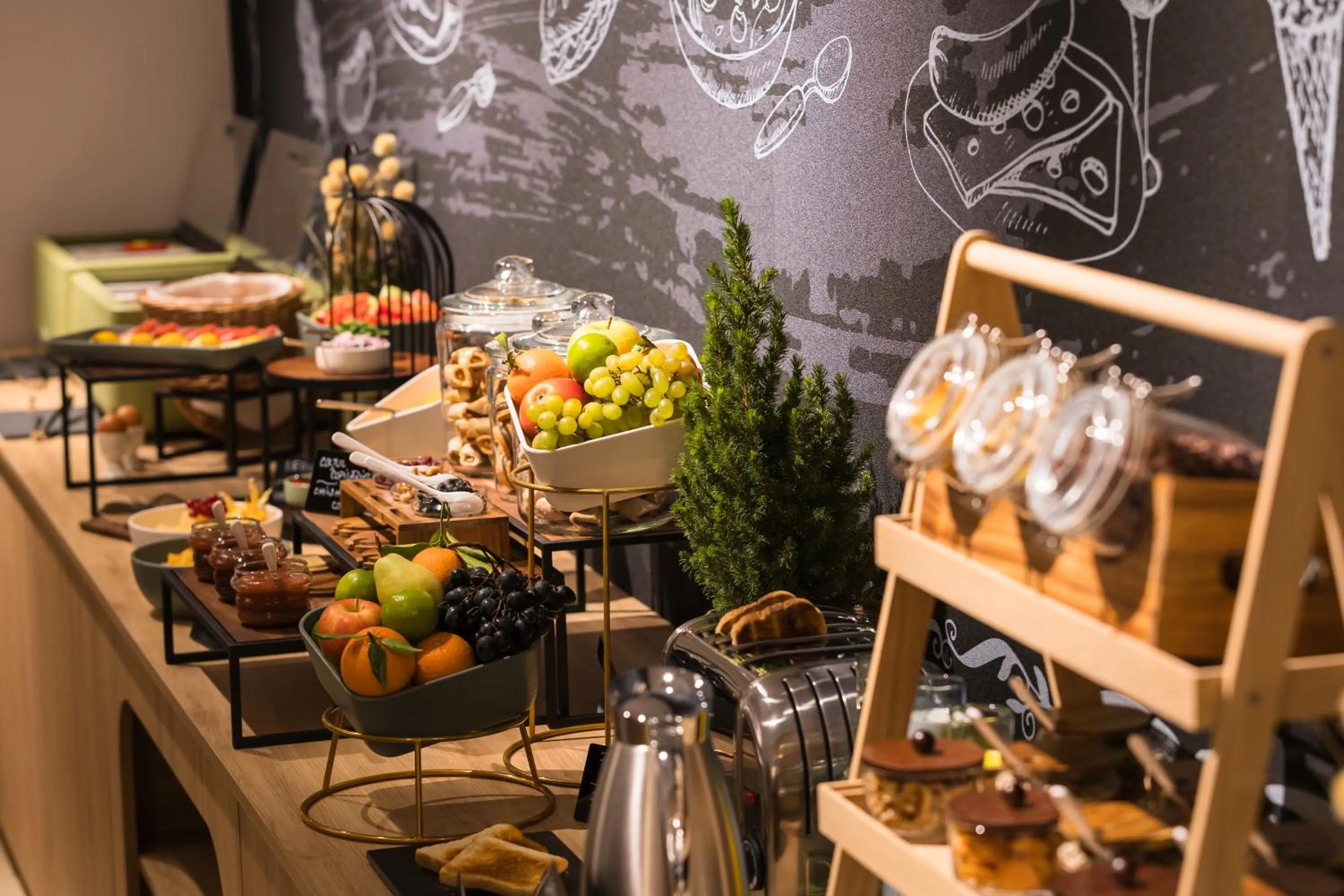 Buffet breakfast in Mercure Bucharest Cantemir