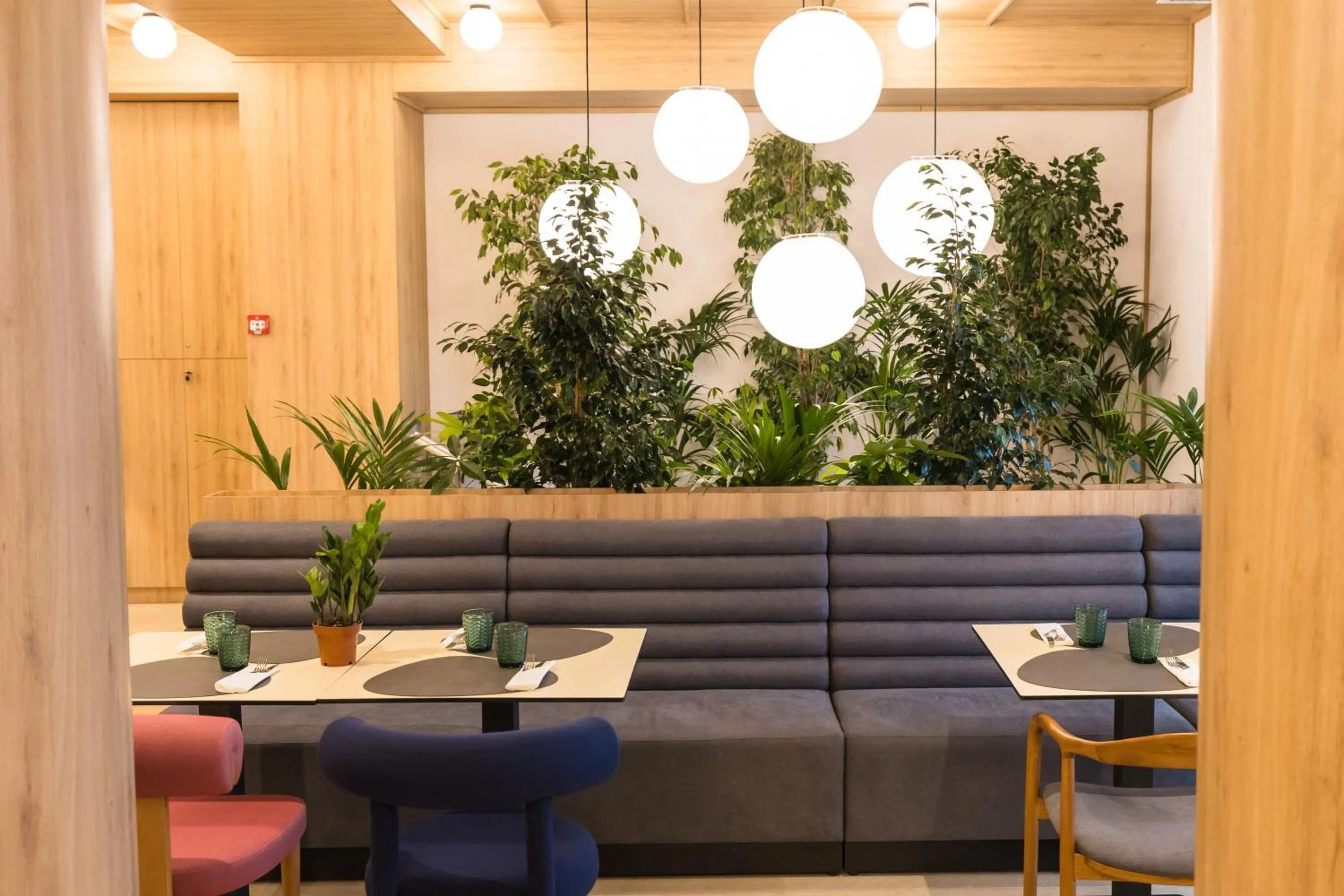 Lobby or reception in Mercure Bucharest Cantemir