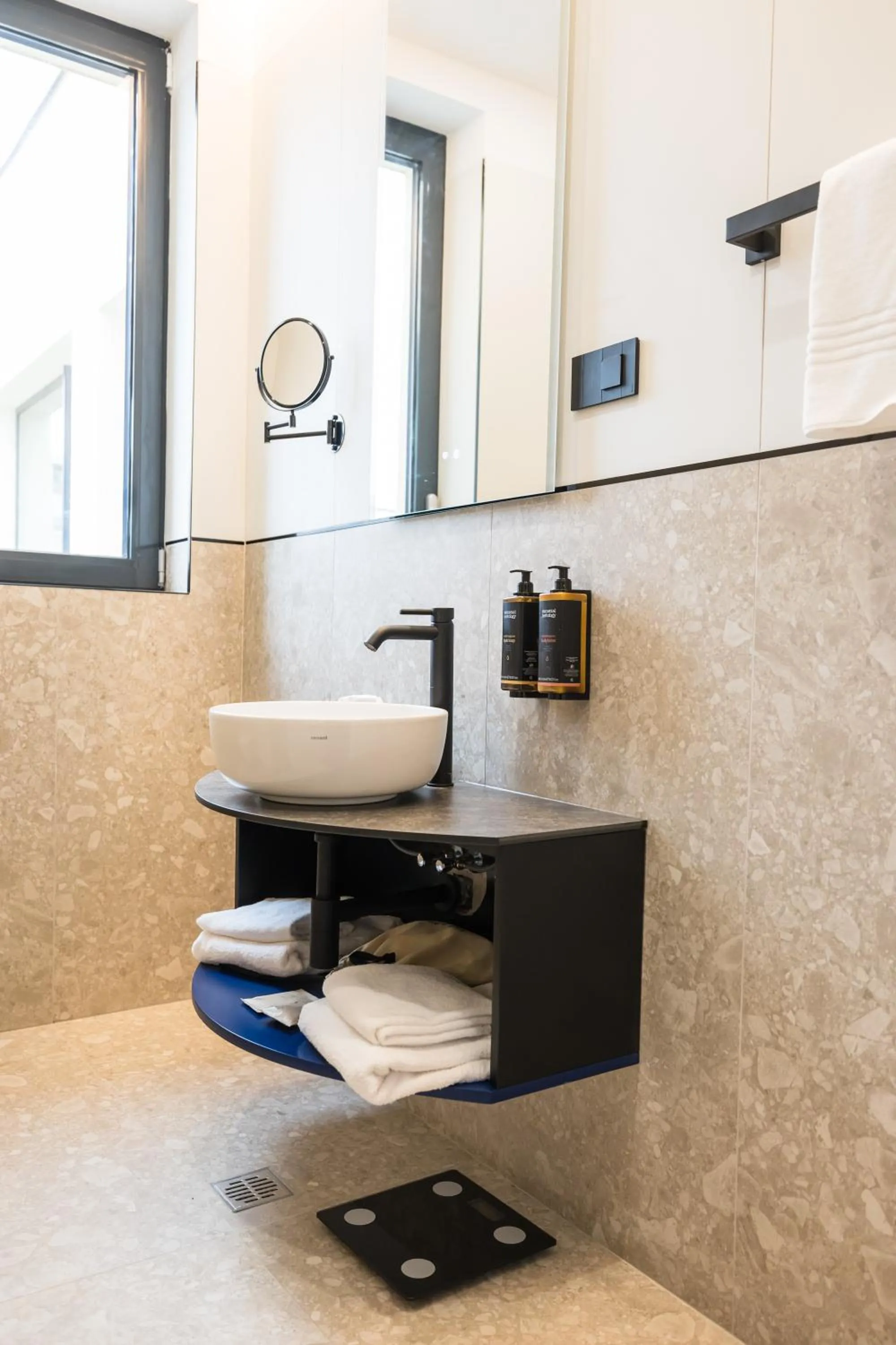 Bathroom in Mercure Bucharest Cantemir