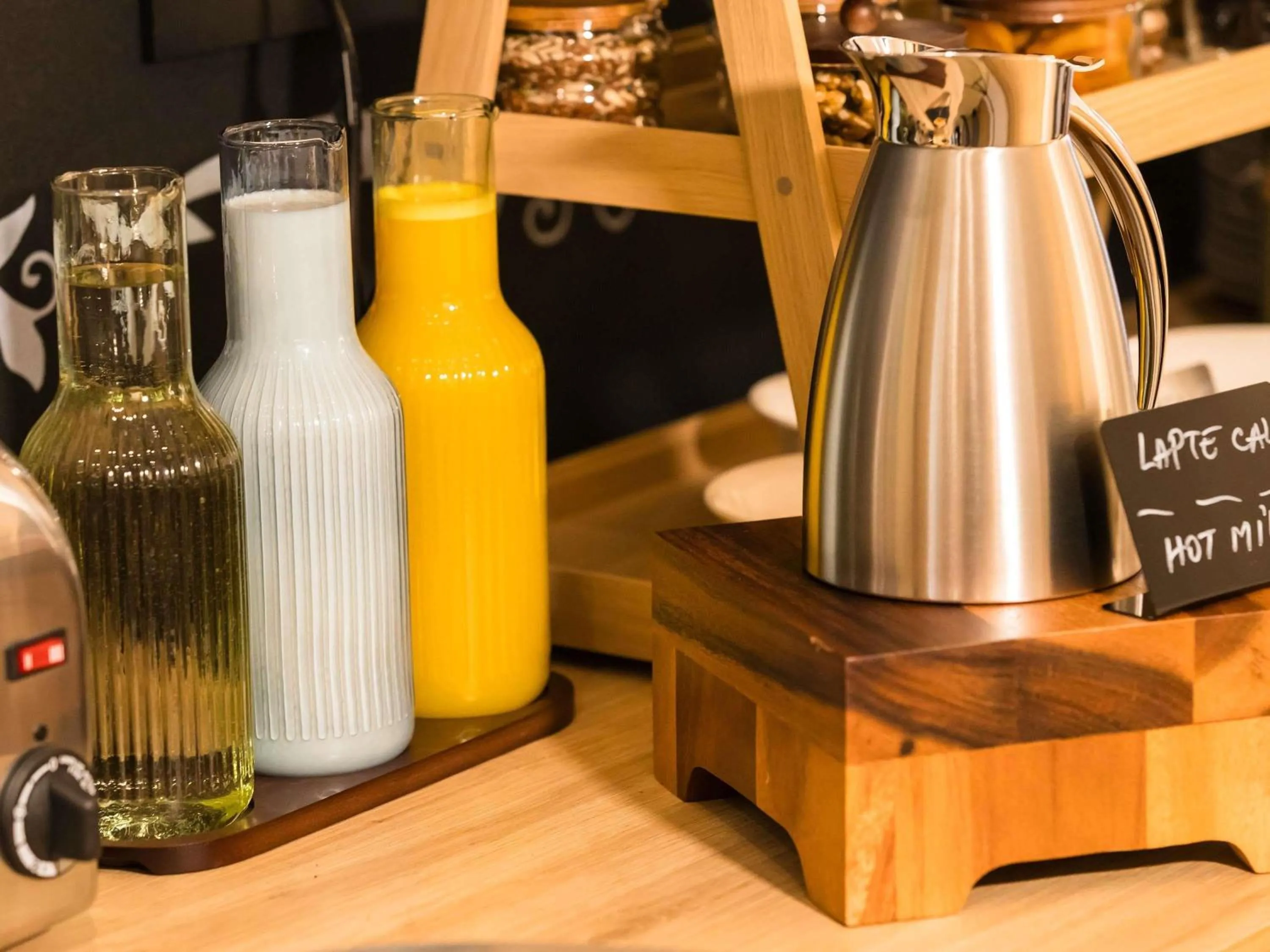 Breakfast in Mercure Bucharest Cantemir