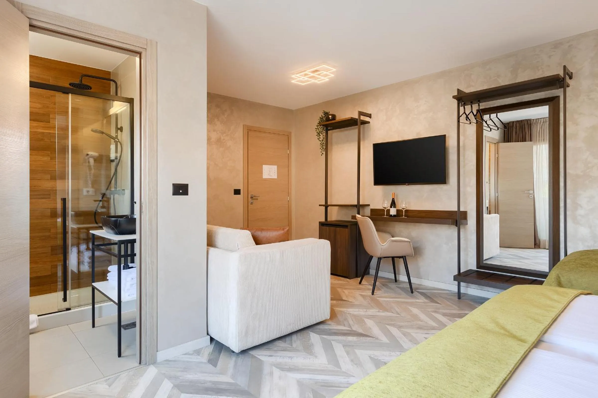 Bed in Pula City Center Accommodation - Breakfast included