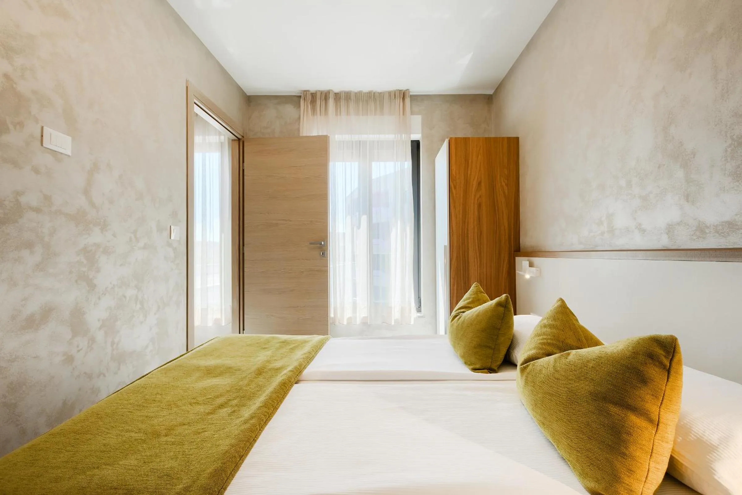 Bed in Pula City Center Accommodation - Breakfast included