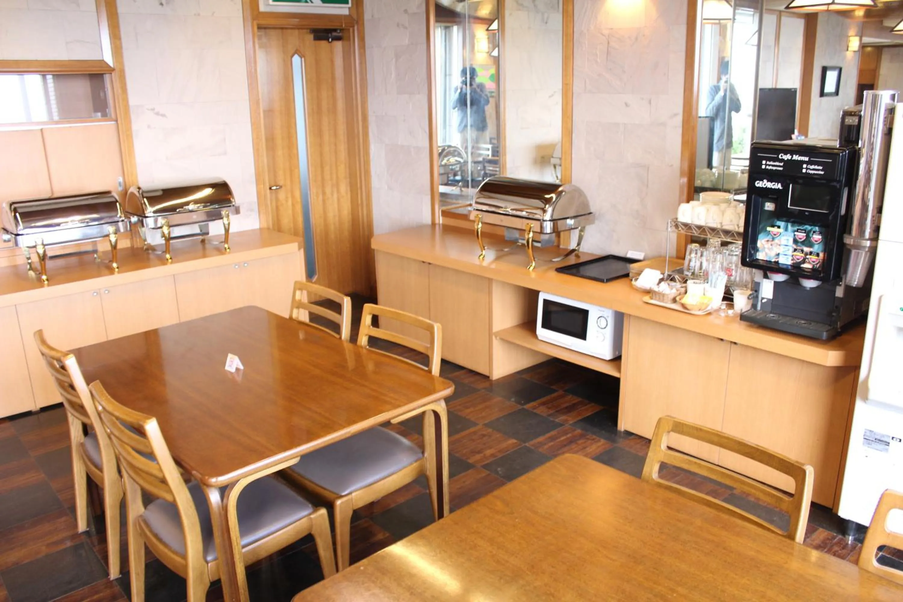 Restaurant/places to eat in Hotel Shiosai