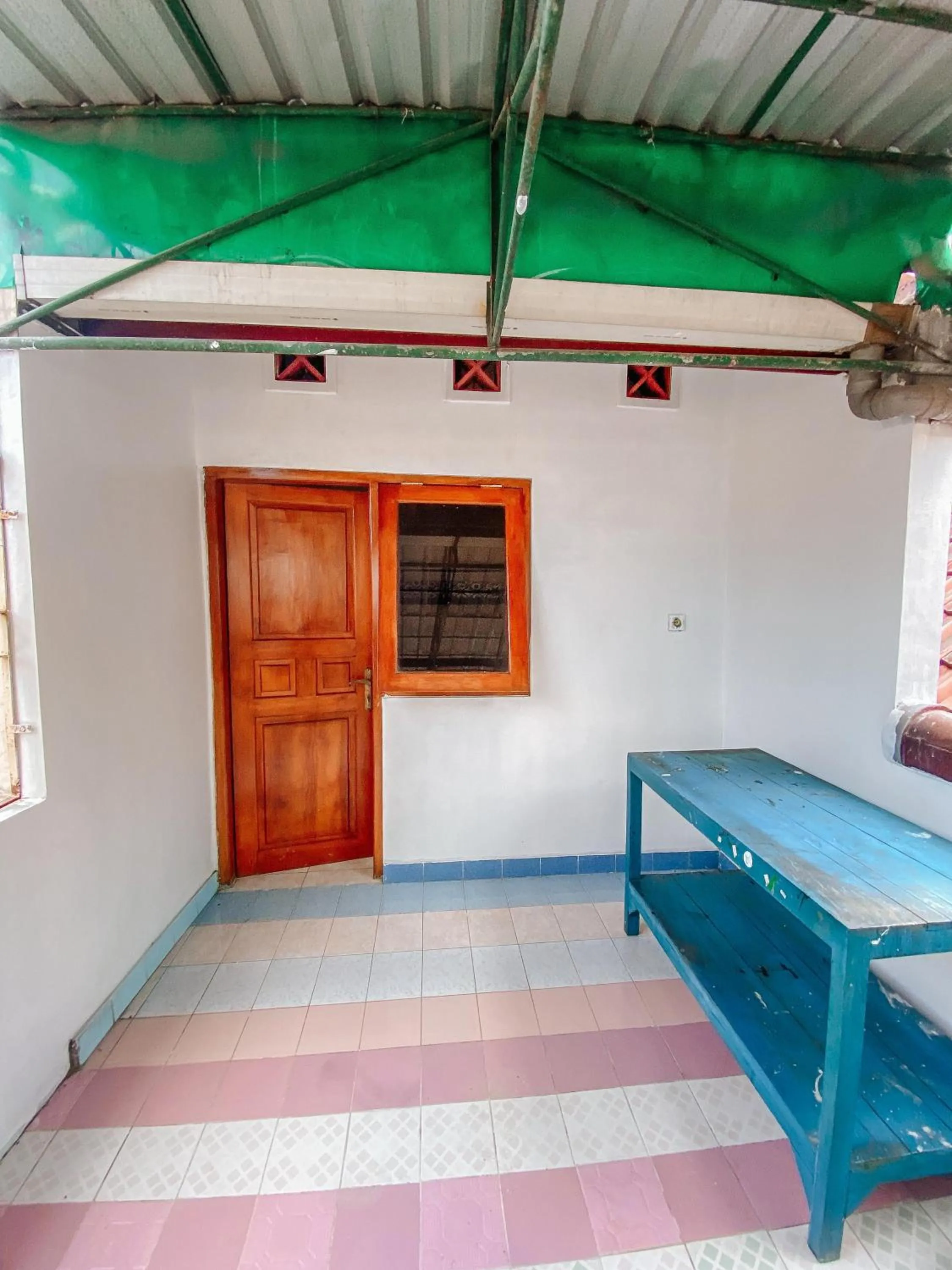 Laura's Backpacker 523