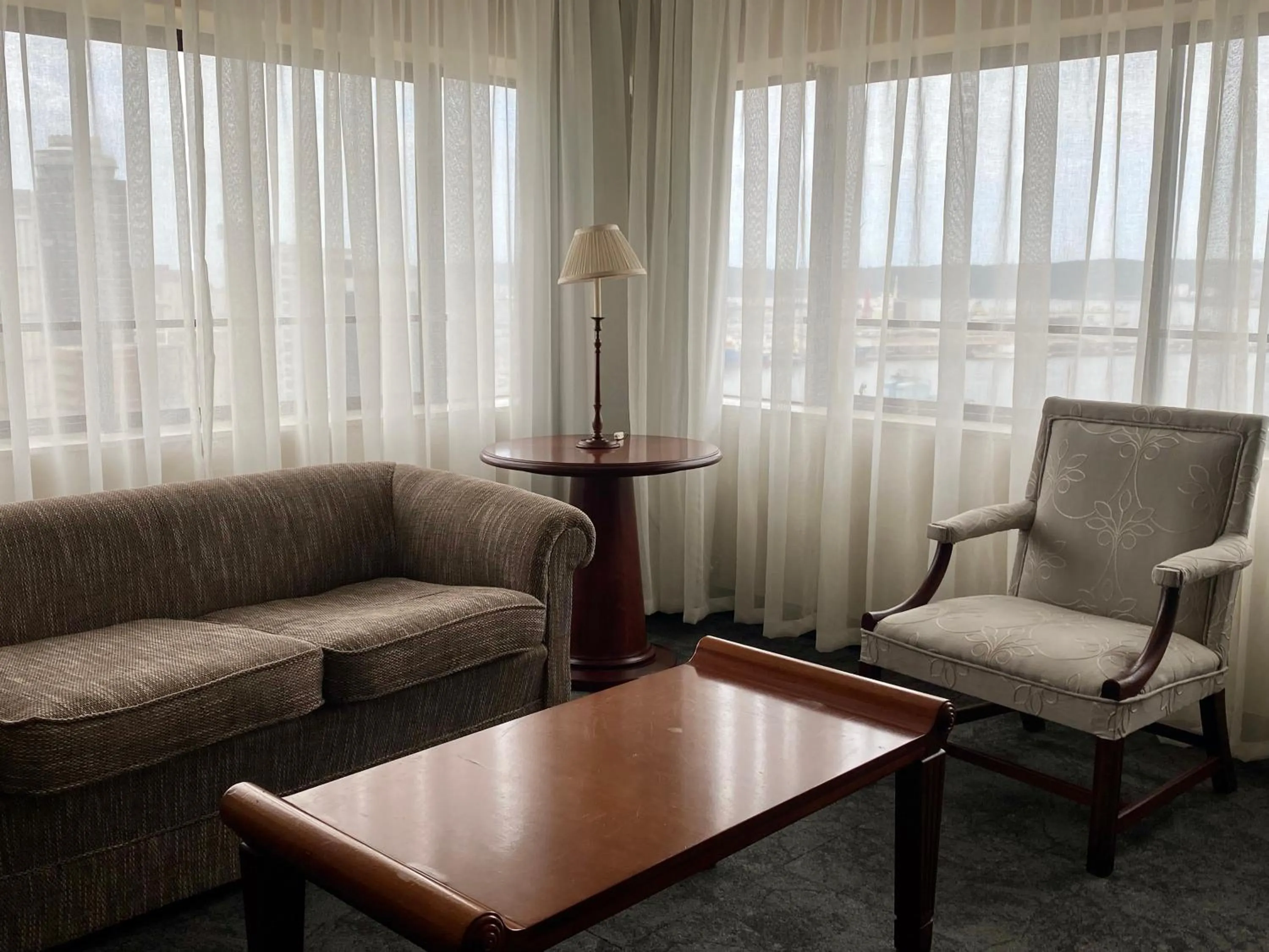 Living room in The Royal Hotel by Coastlands Hotels & Resorts