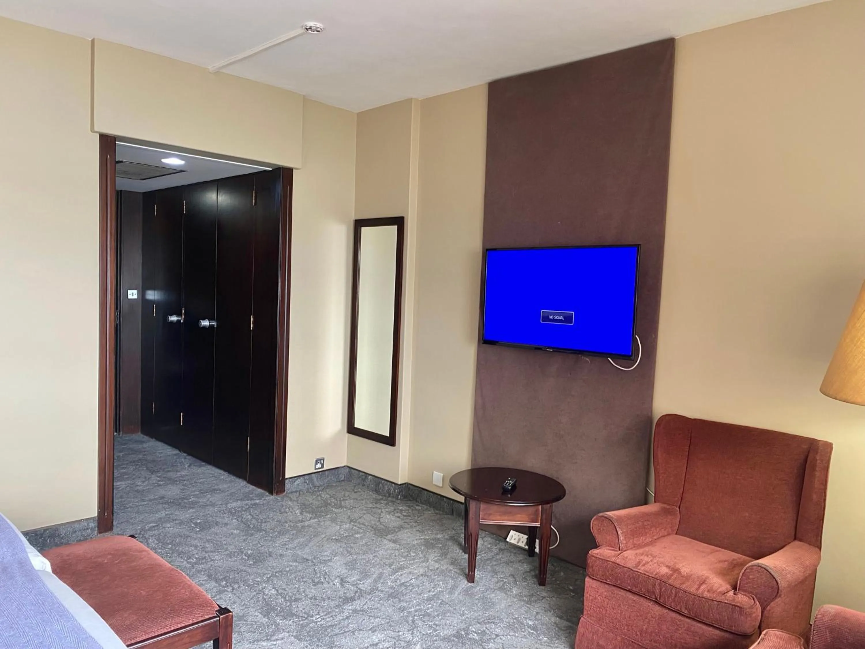 TV and multimedia in The Royal Hotel by Coastlands Hotels & Resorts