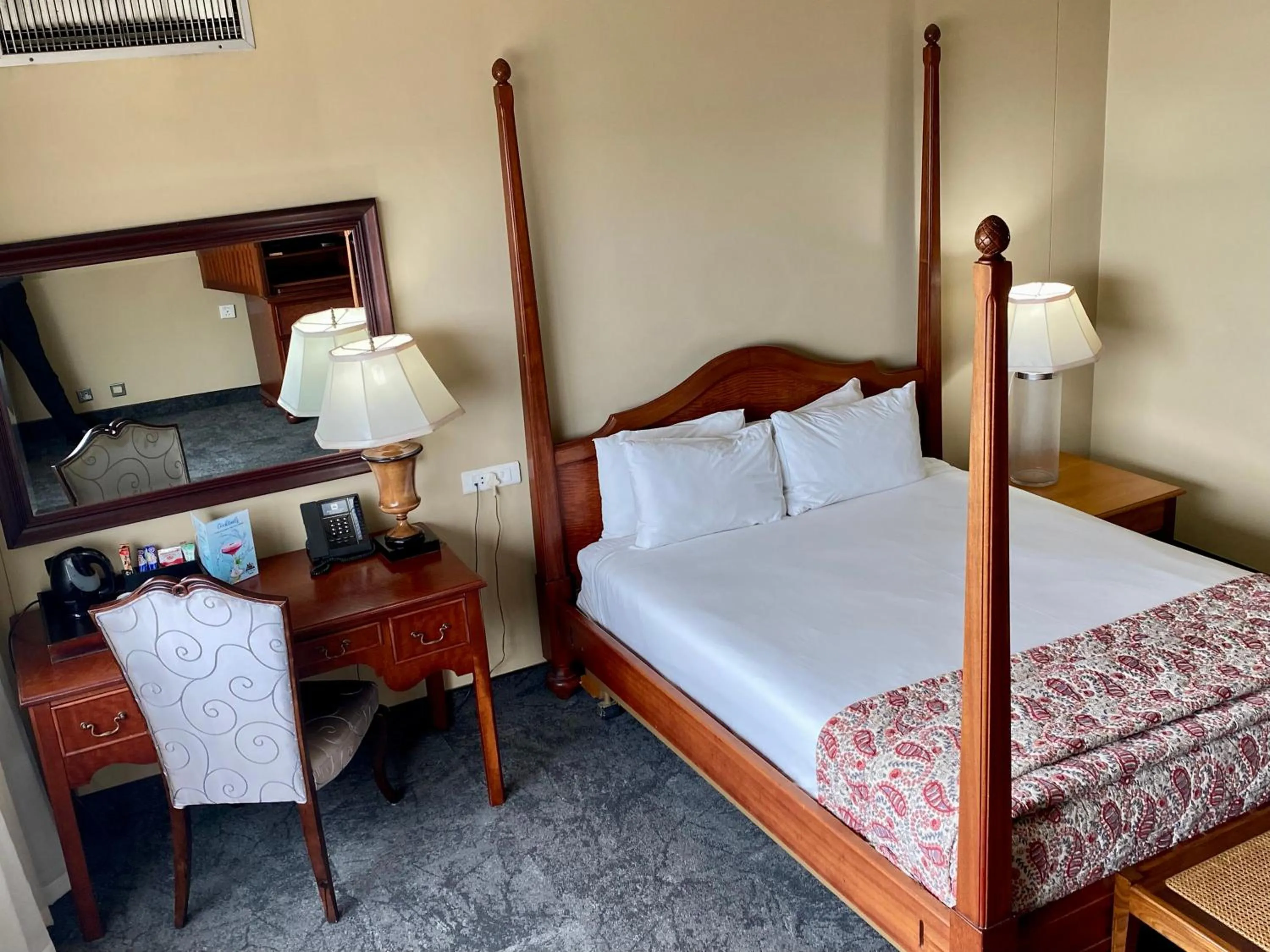 Bed in The Royal Hotel by Coastlands Hotels & Resorts