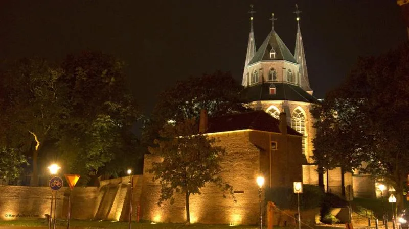 Property building in Deventer Heritage en Boutique B&B, museumhuis "De Worp", het huis met de theekoepel, logeren in authentiek historisch erfgoed