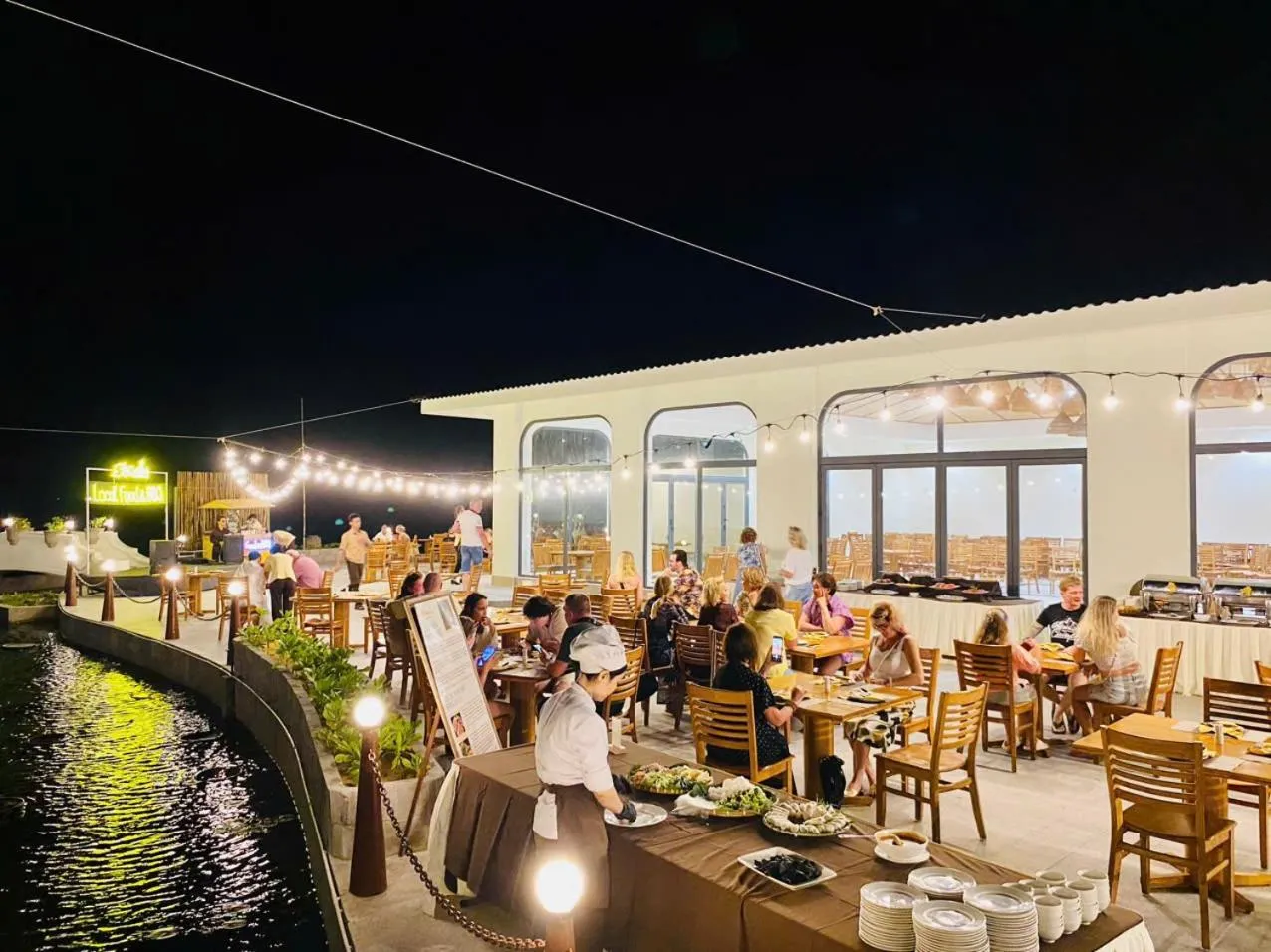 Restaurant/places to eat in Sonata Resort & Spa