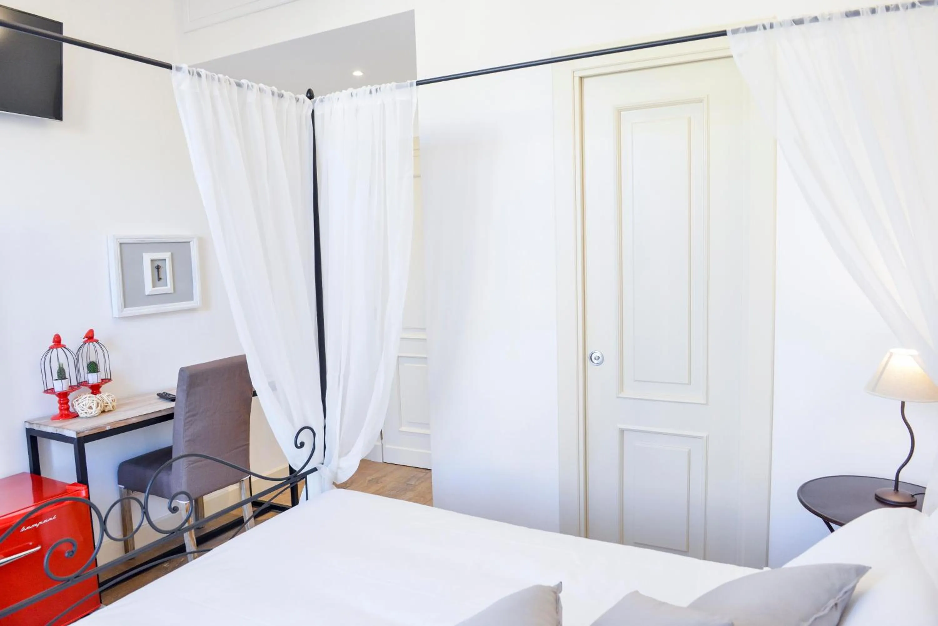 Photo of the whole room in Adelina Guesthouse