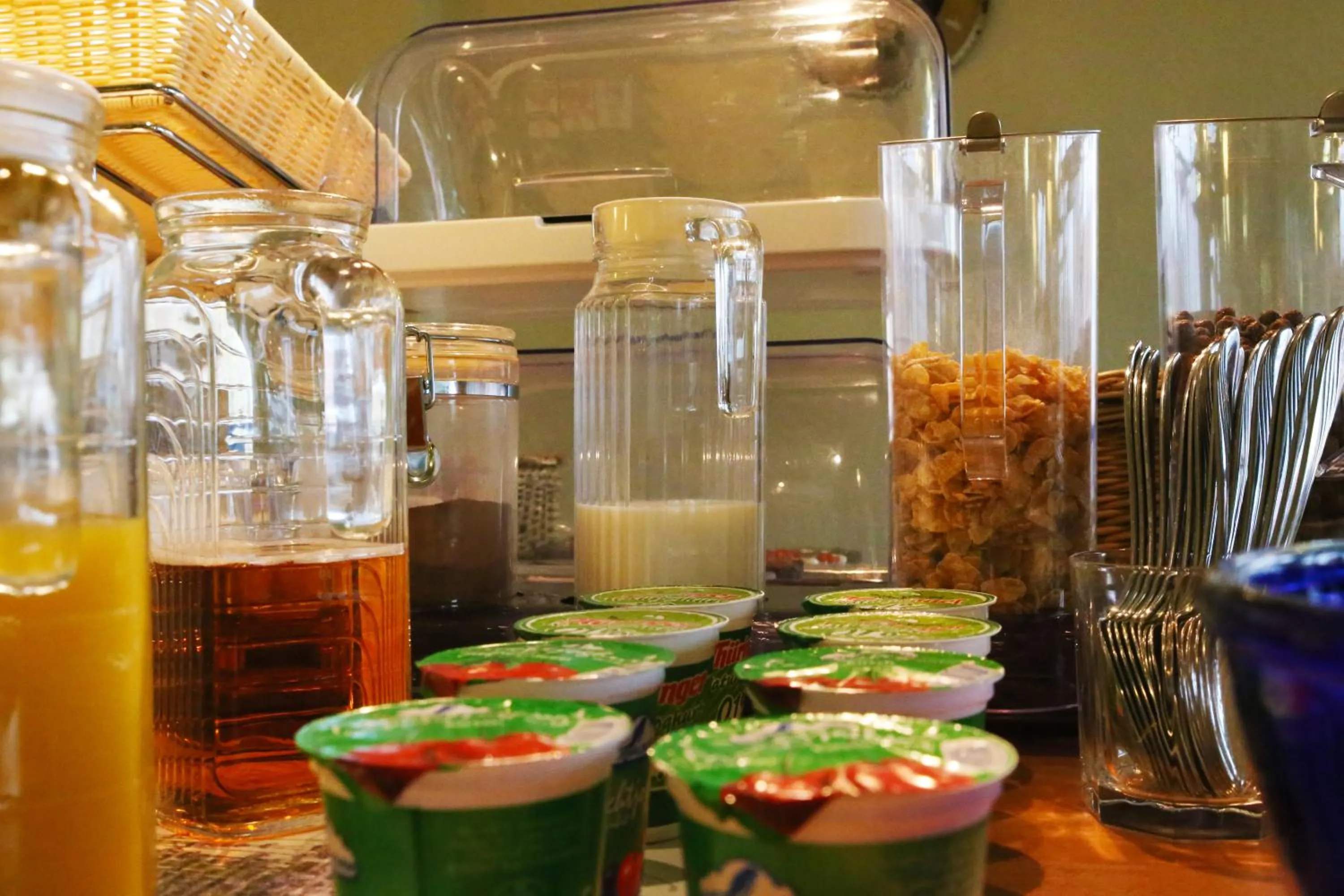 Food and drinks in City-Pension Magdeburg