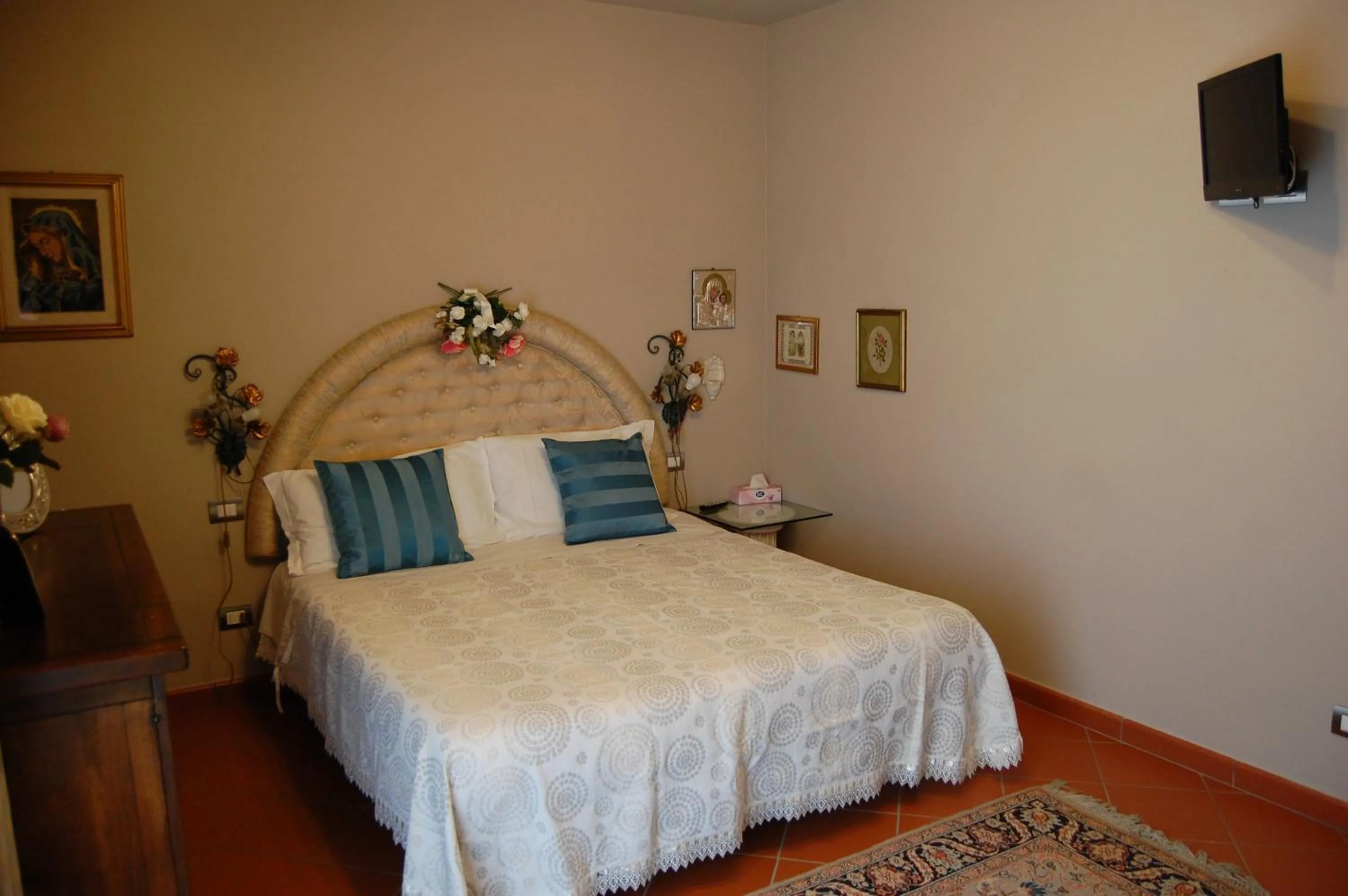 Bedroom, Bed in Villa Lucrezia
